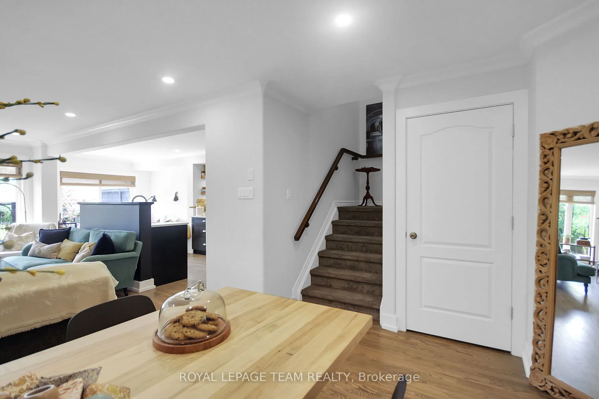 112 Talltree Crescent