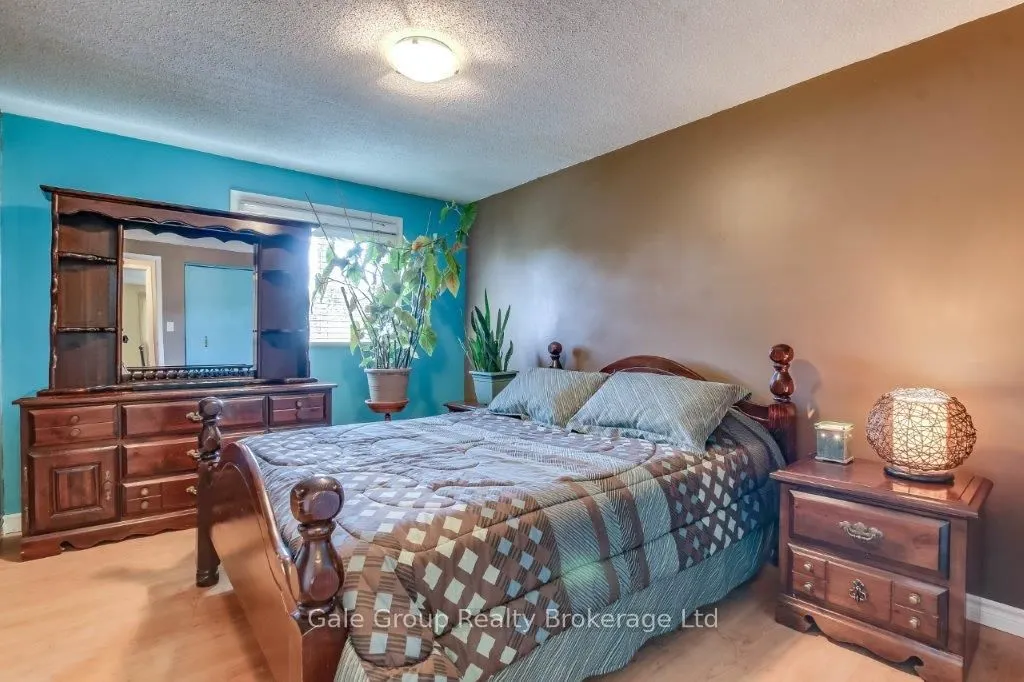 458 Springbank Avenue N, #7