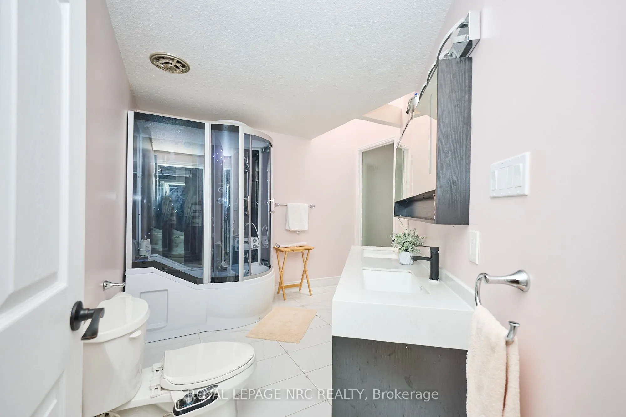 46 Adelene Crescent