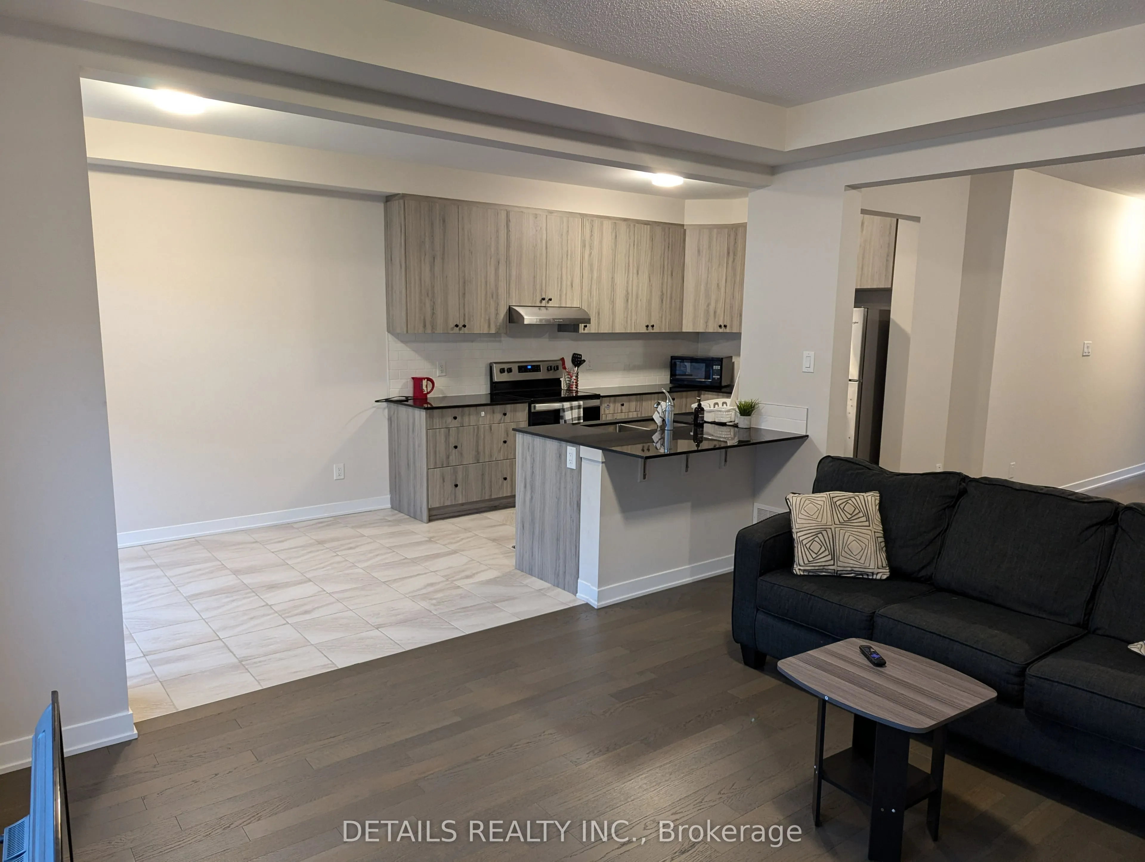 2484 WATERCOLOURS Way