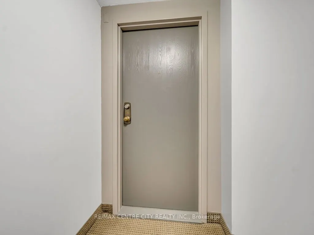 521 Riverside Drive, #611
