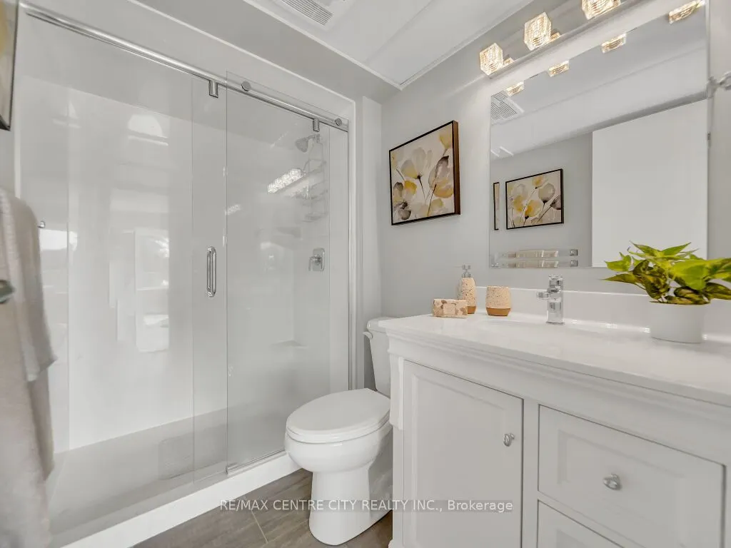 521 Riverside Drive, #611