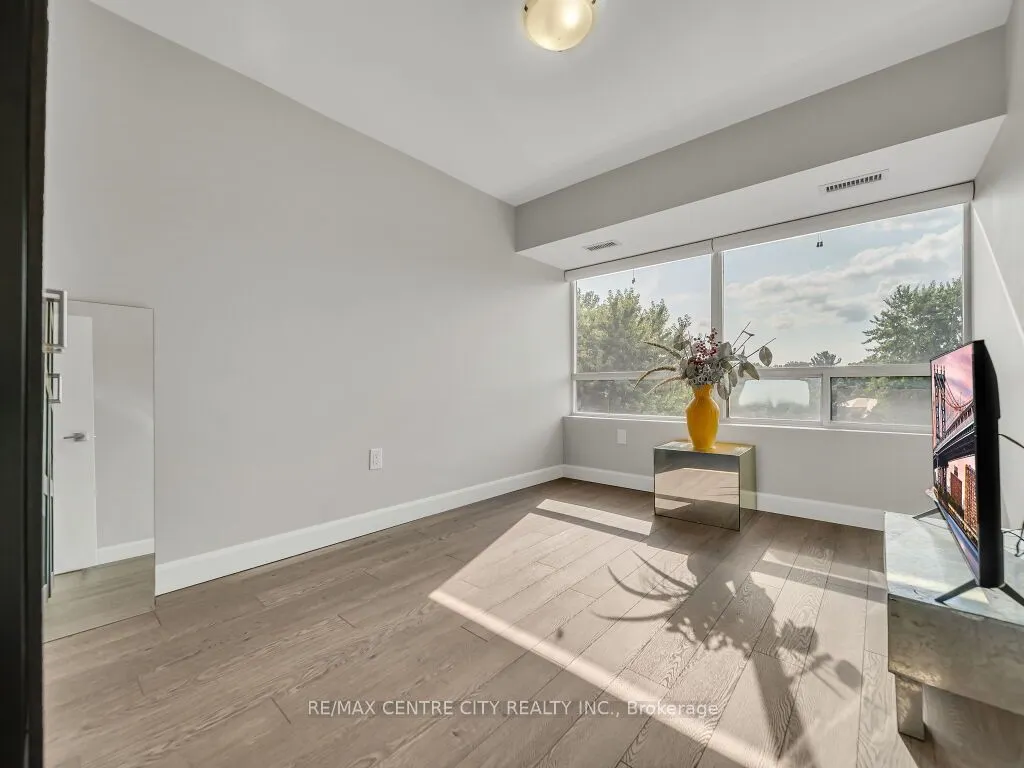521 Riverside Drive, #611
