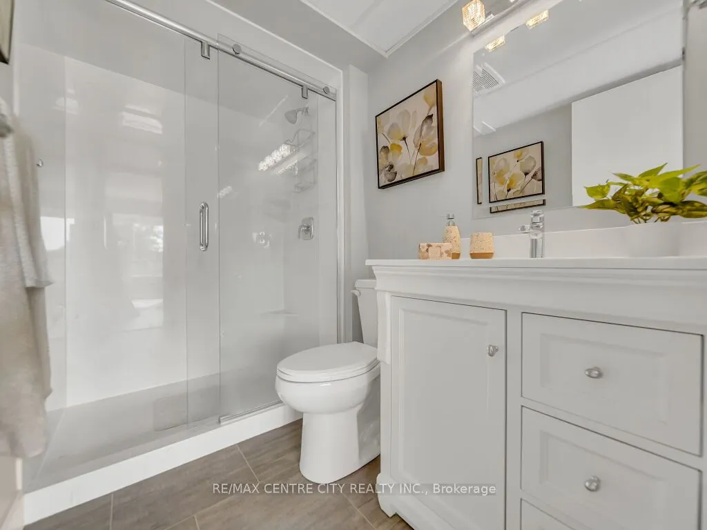521 Riverside Drive, #611