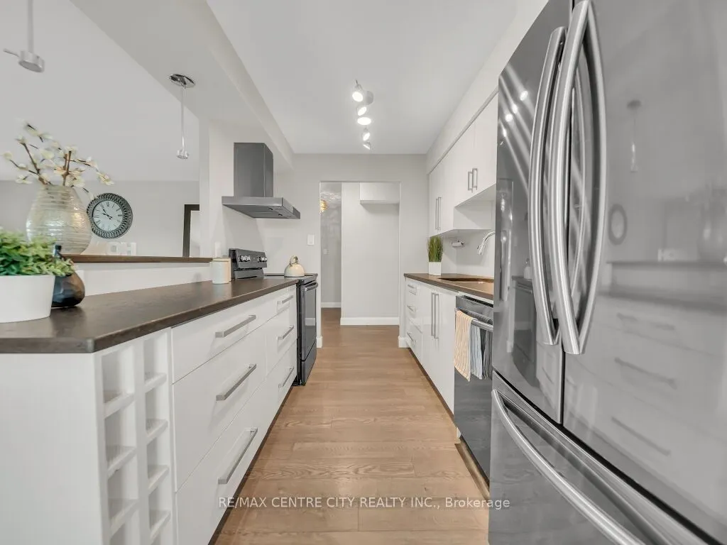 521 Riverside Drive, #611