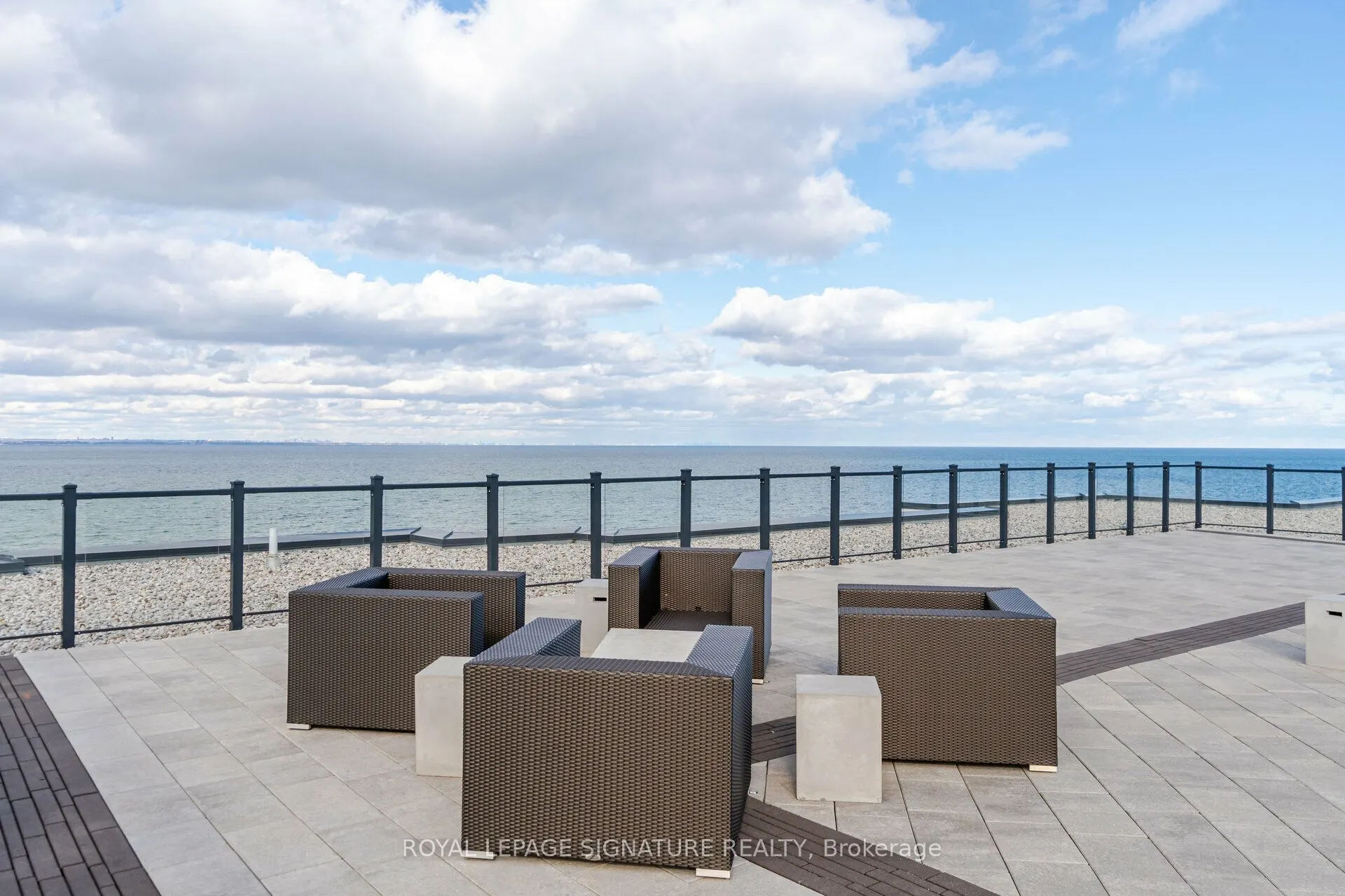 101 Shoreview Place, #617