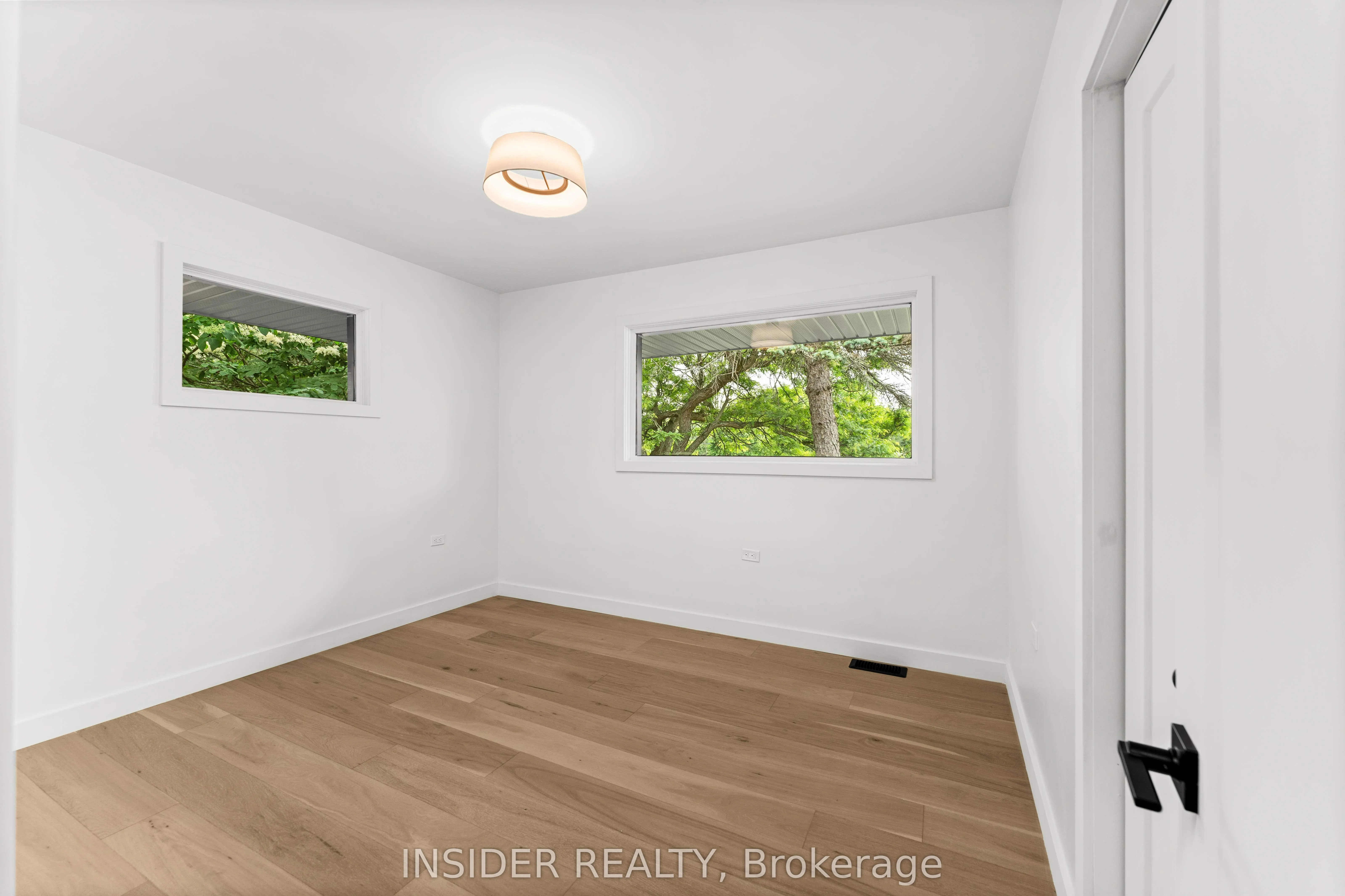 1802 Sydenham Road