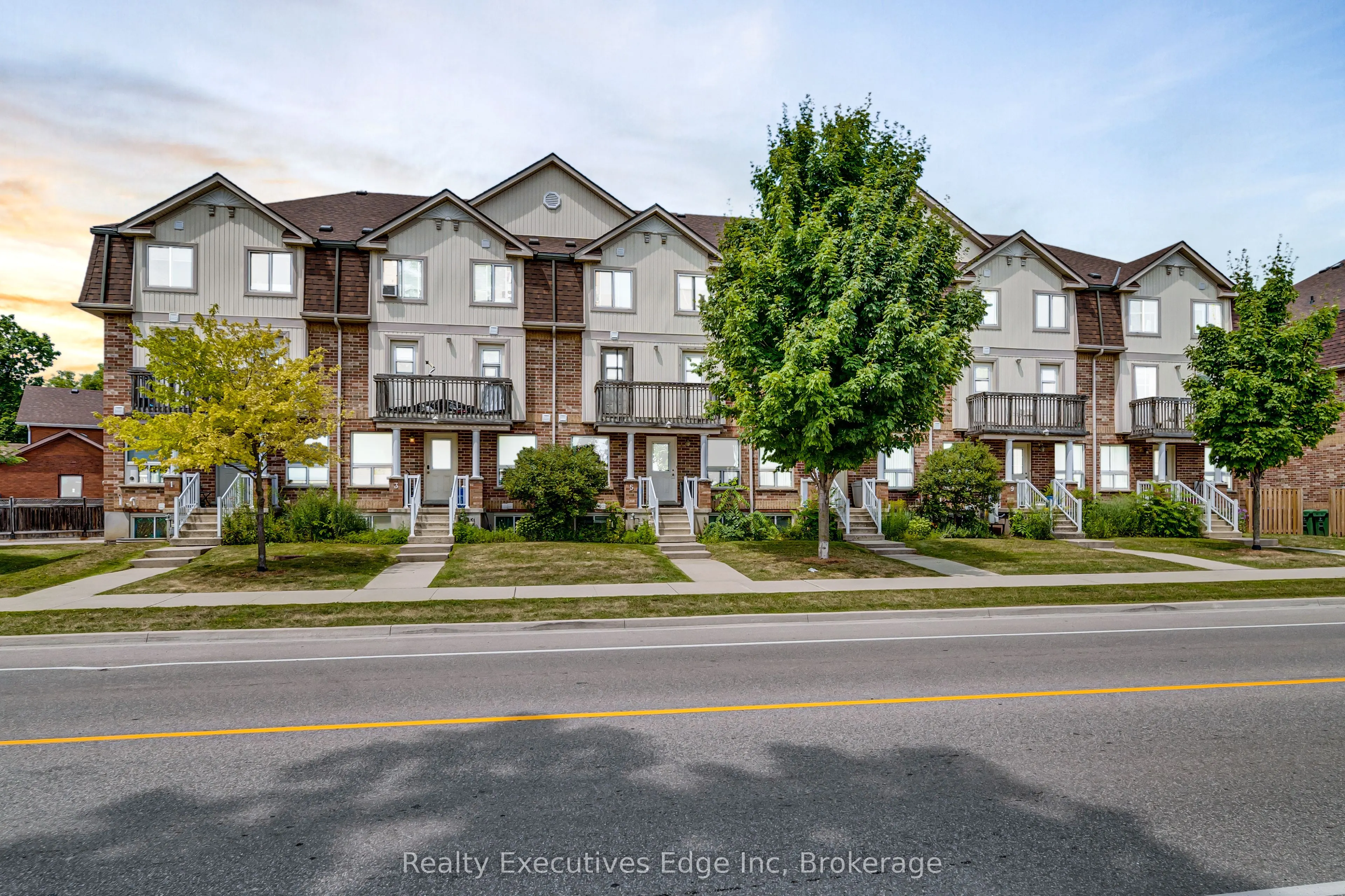 142 York Road, #5