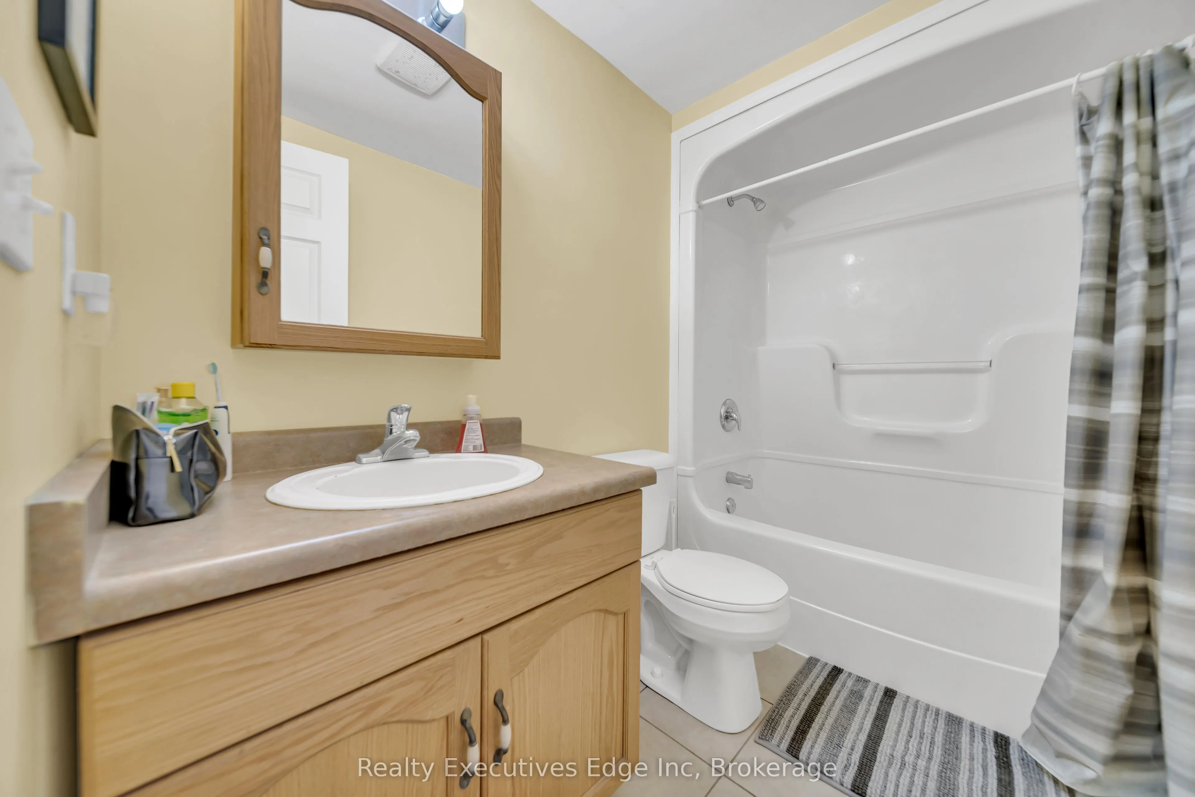 142 York Road, #5