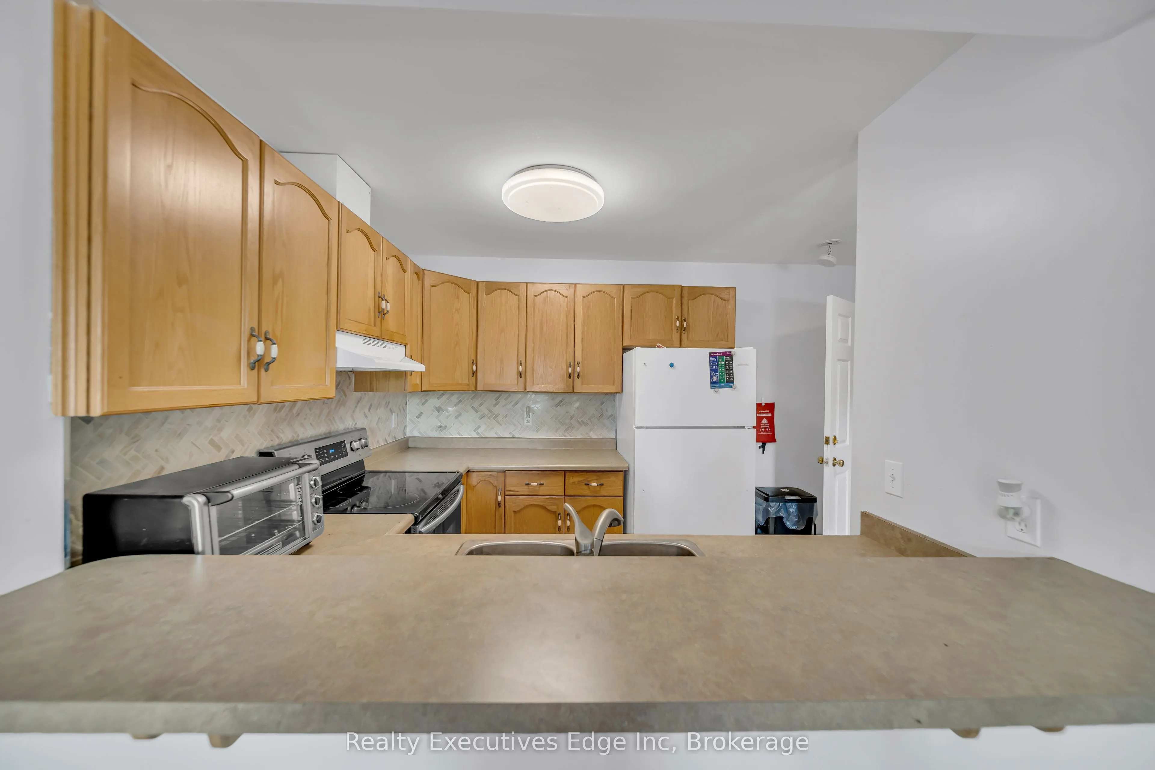 142 York Road, #5