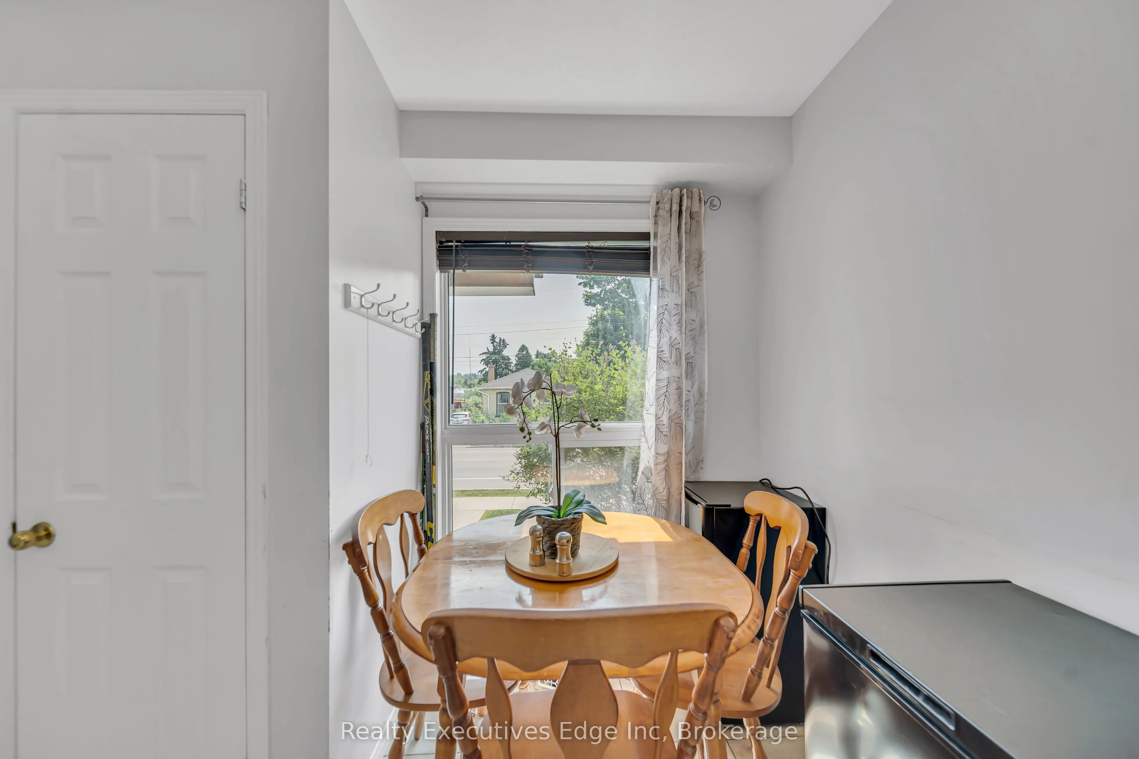 142 York Road, #5