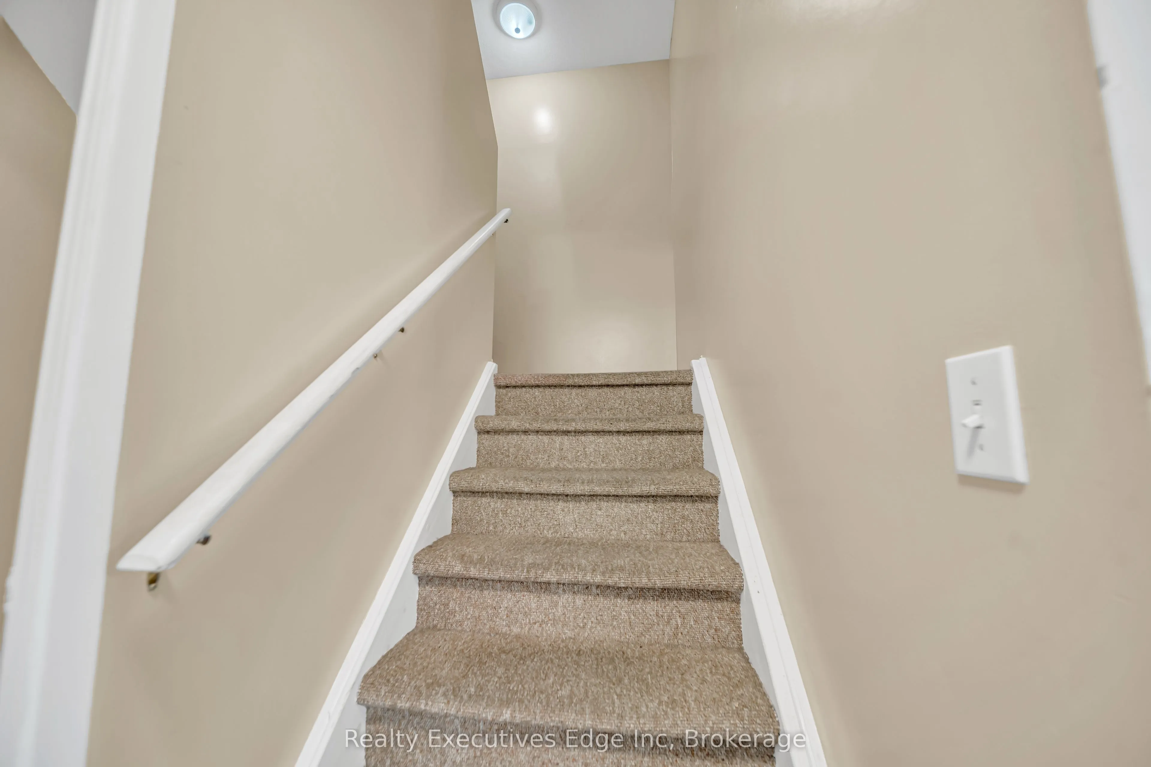 142 York Road, #5
