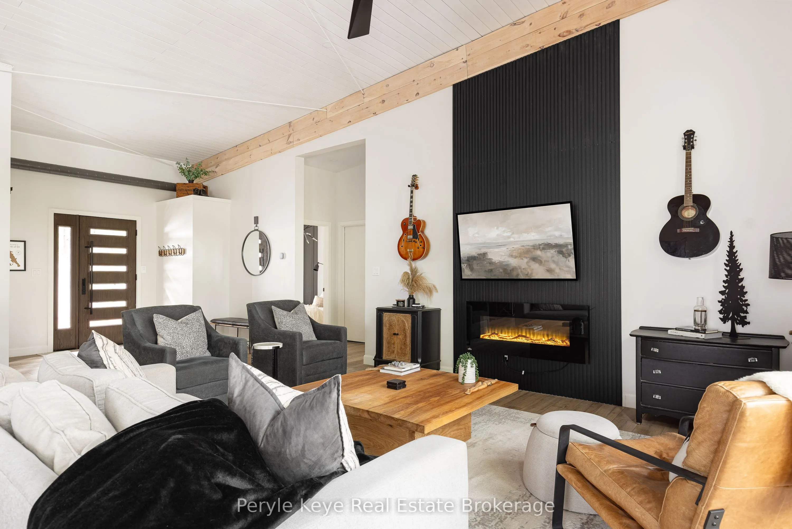 1-1387 Oxbow Lake Road