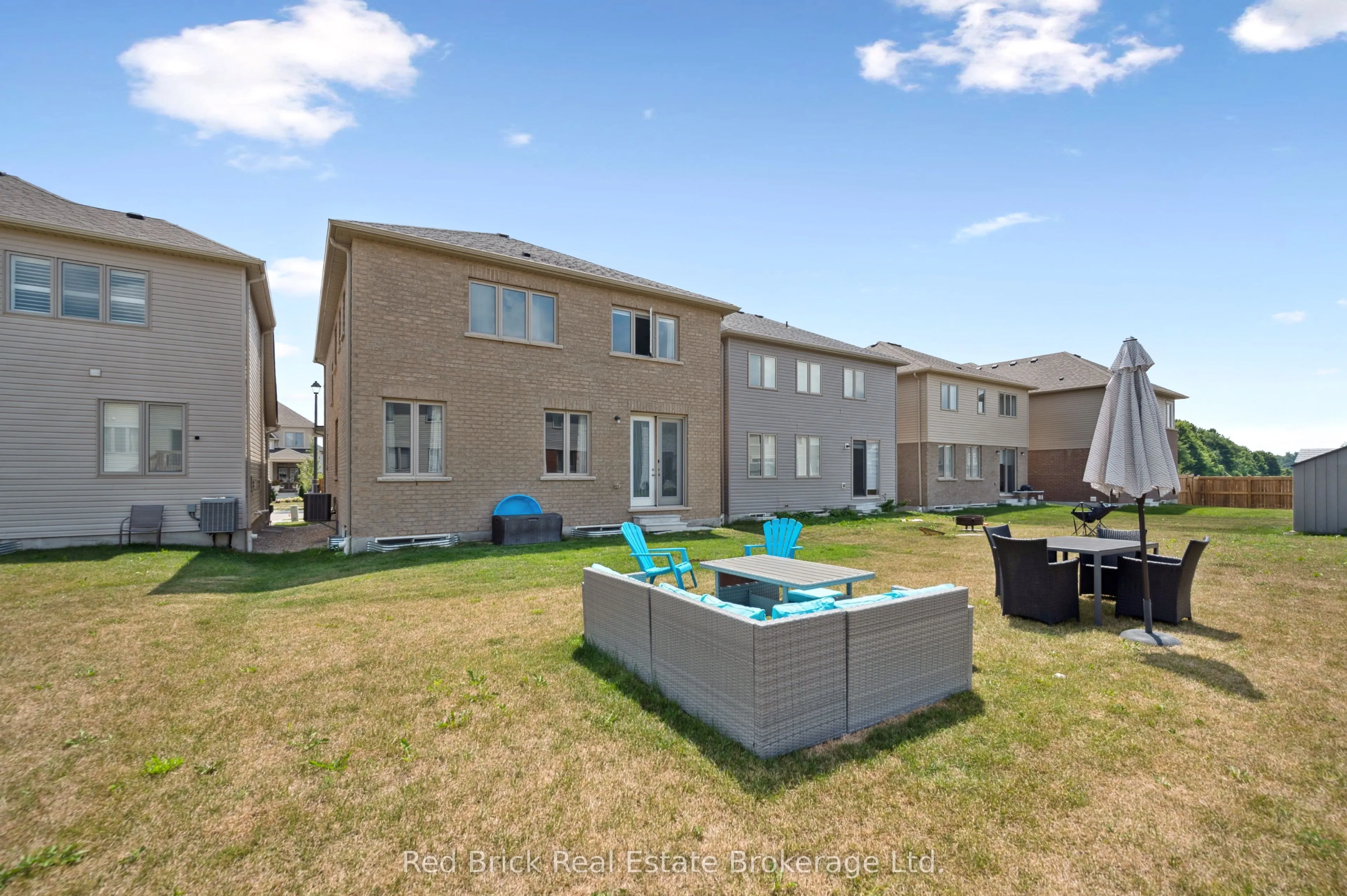 71 Harpin Way W