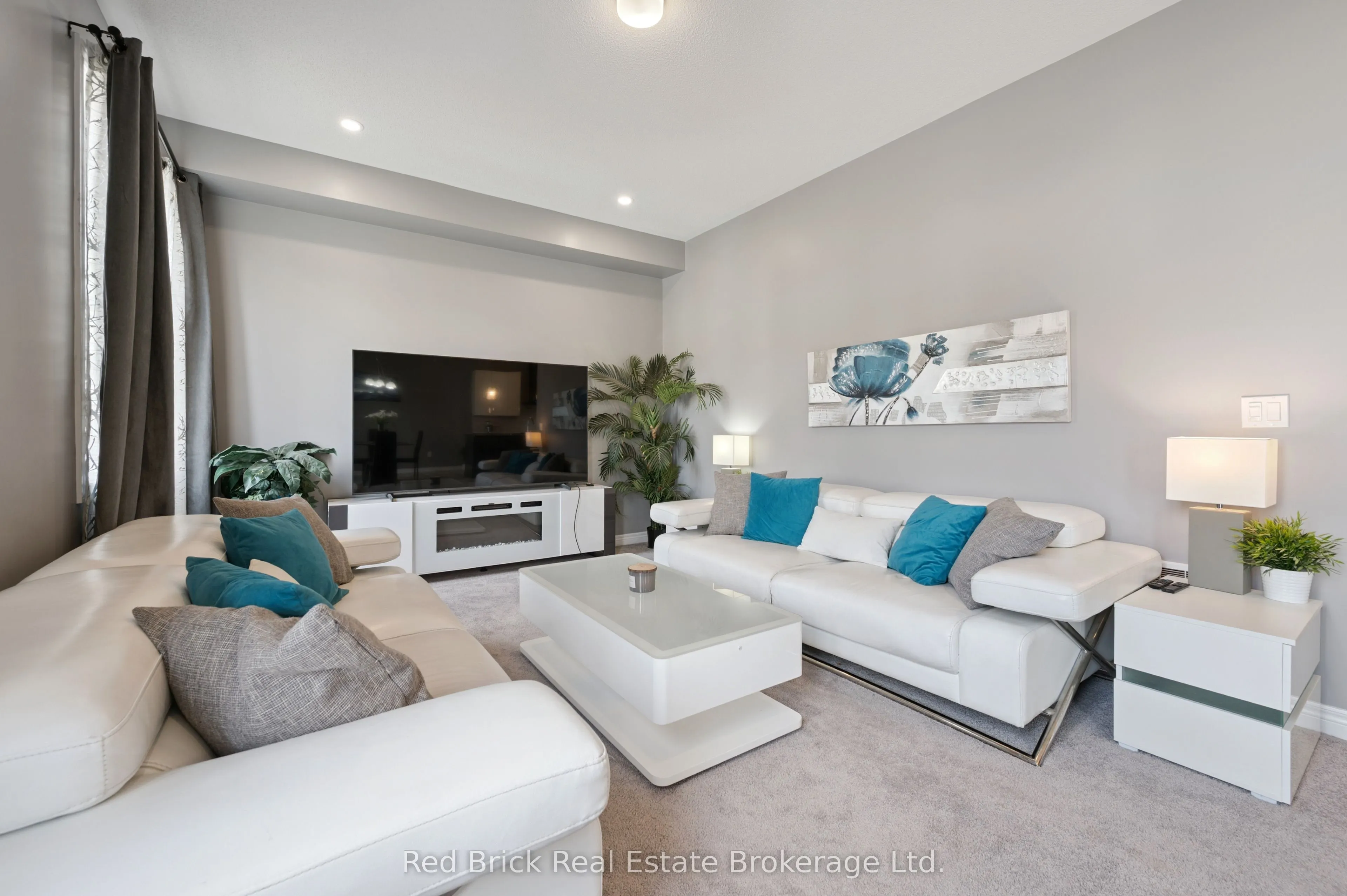 71 Harpin Way W