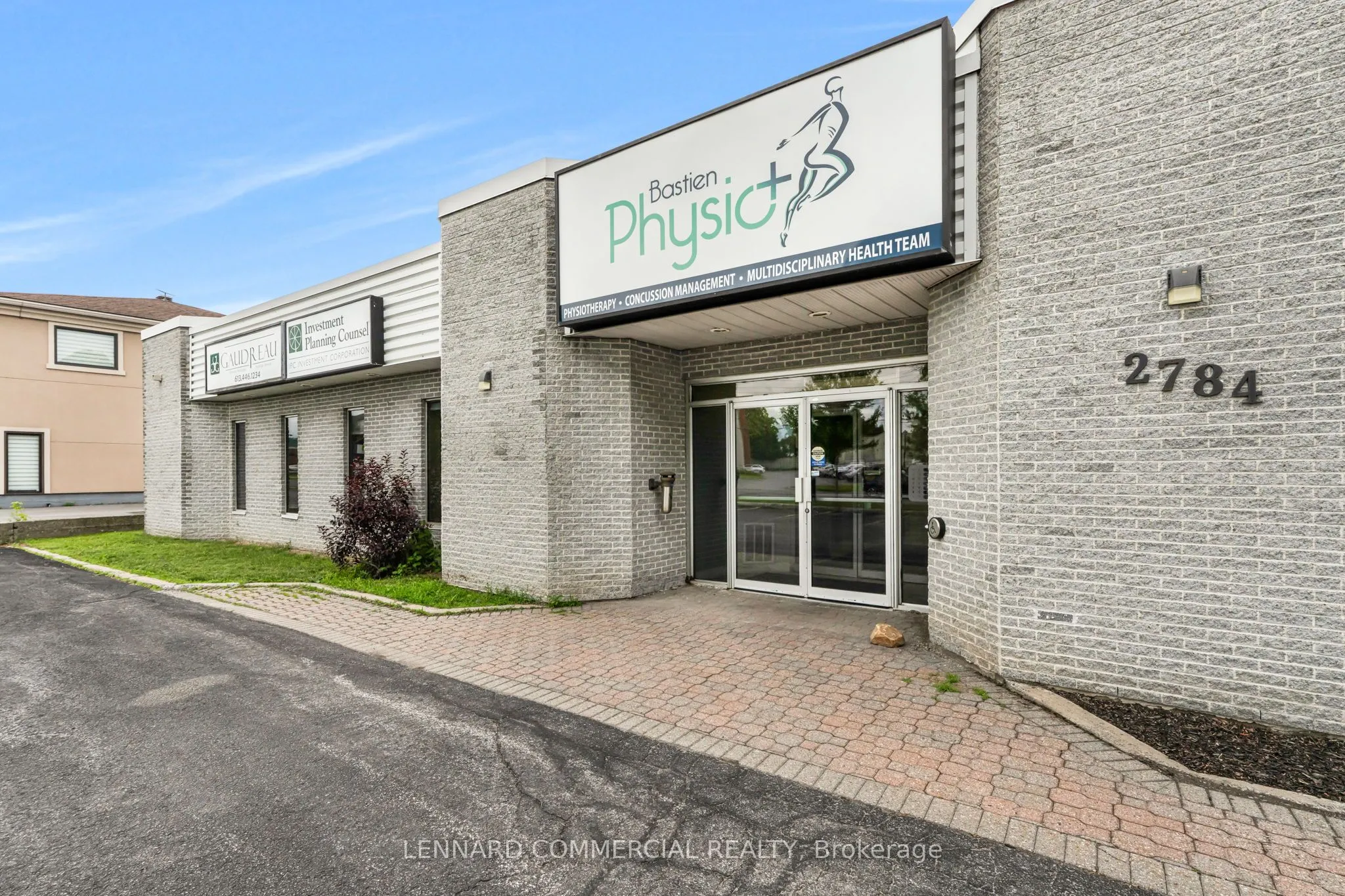 2784 Laurier Street