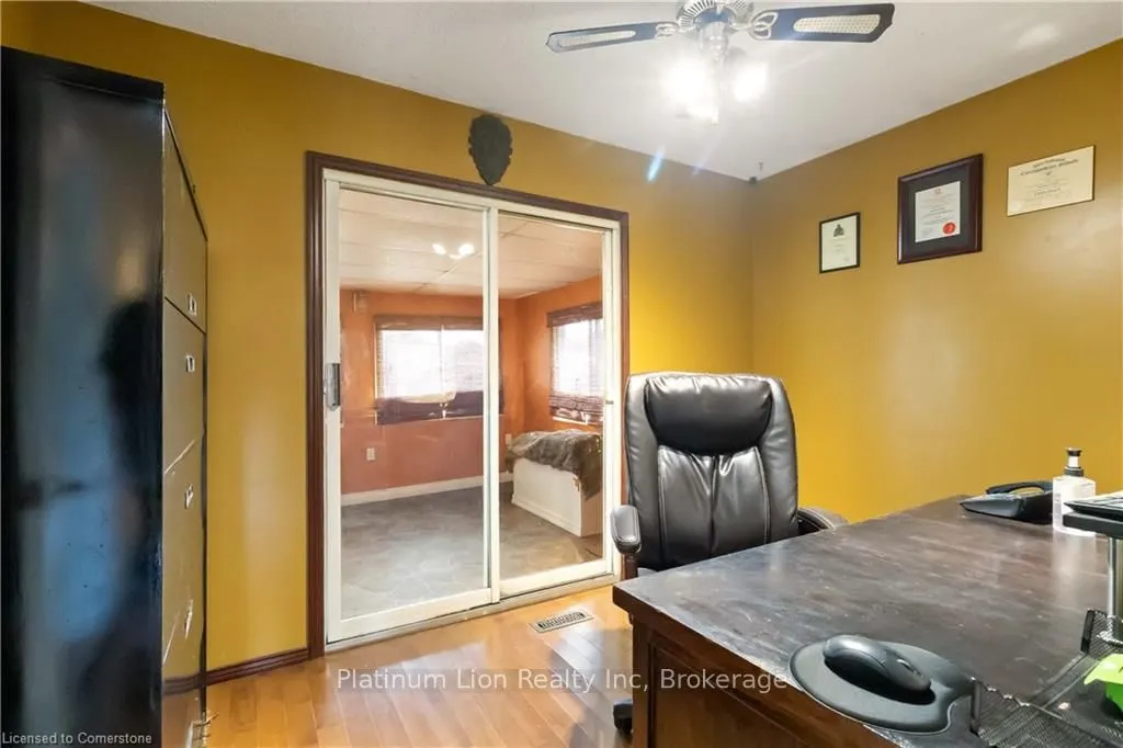 6 Equestrian Court