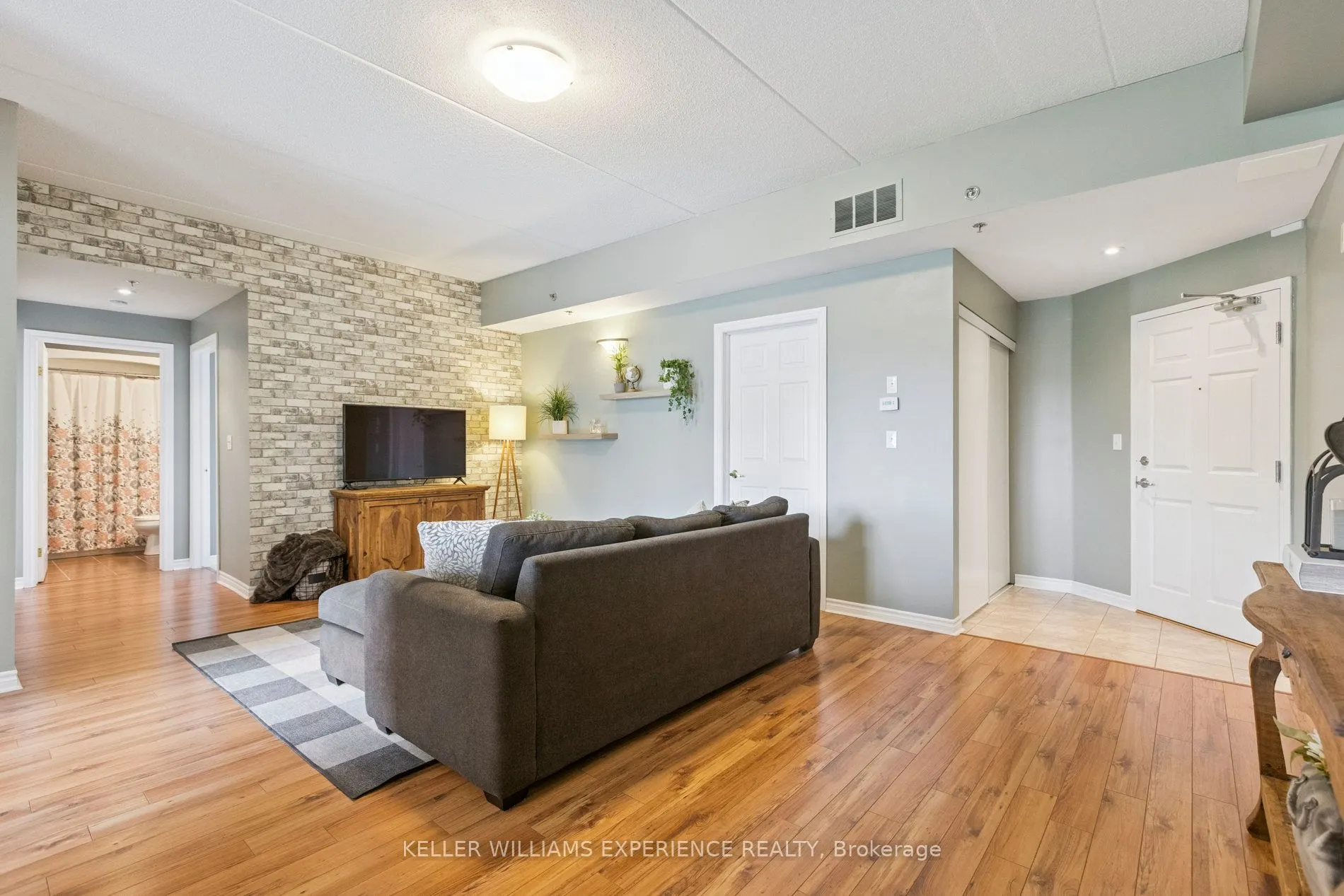 308 Watson Parkway N, #301