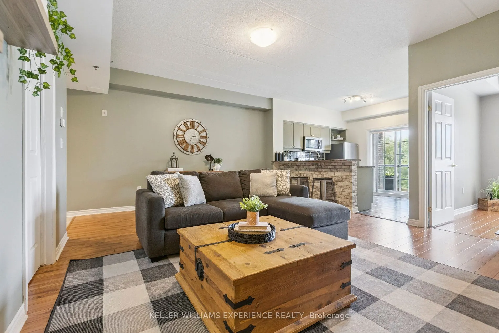 308 Watson Parkway N, #301