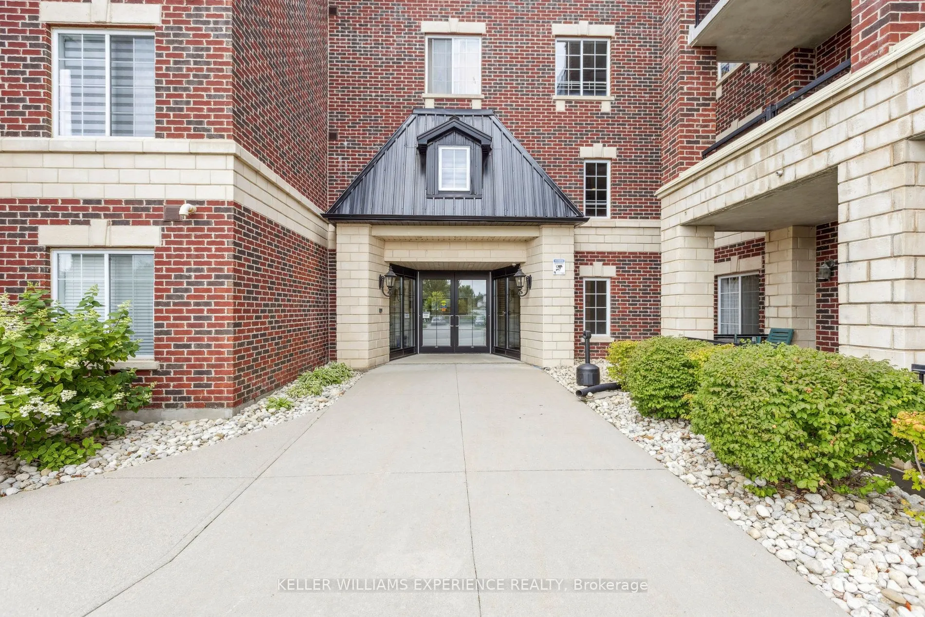 308 Watson Parkway N, #301