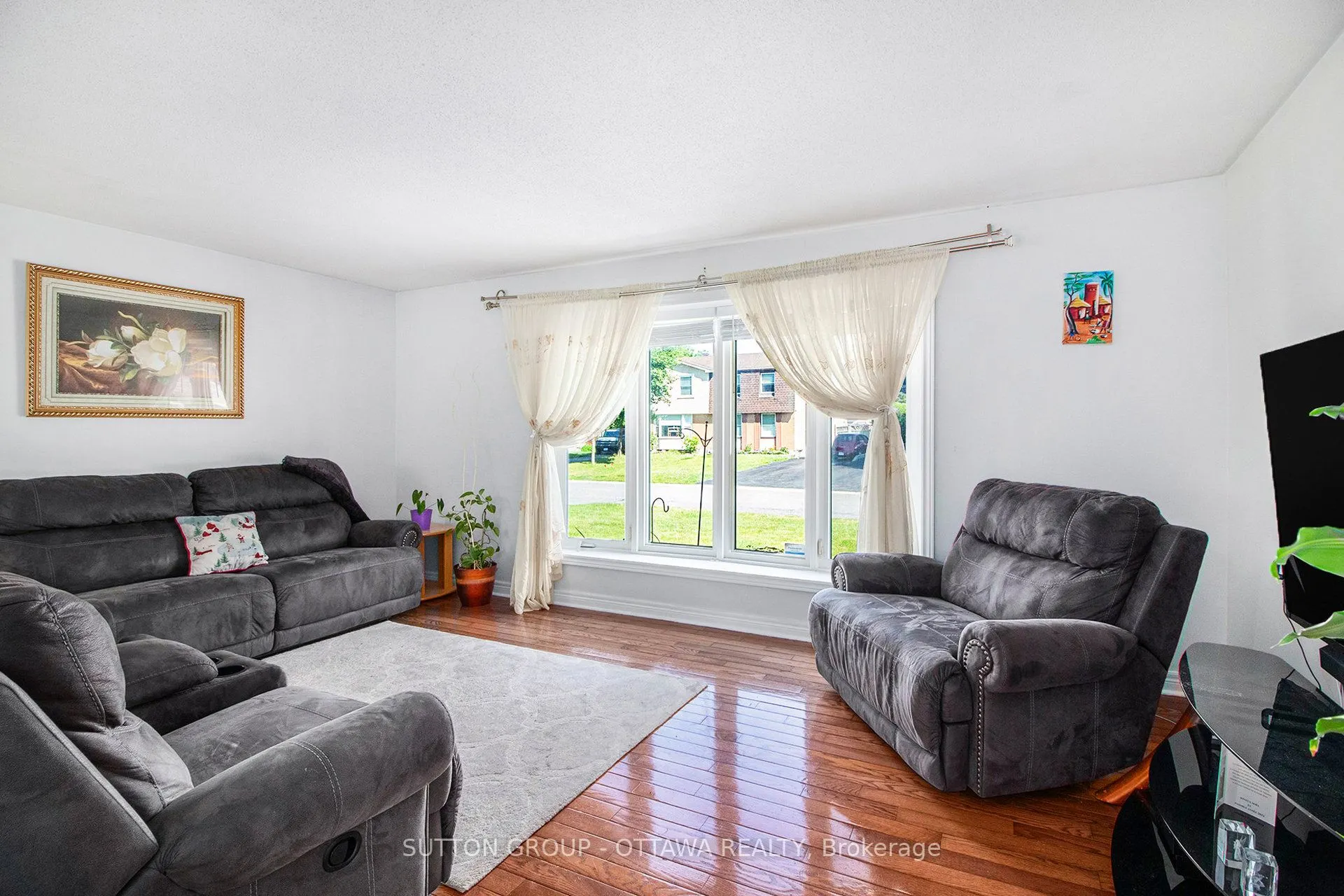 848 BORLAND Drive