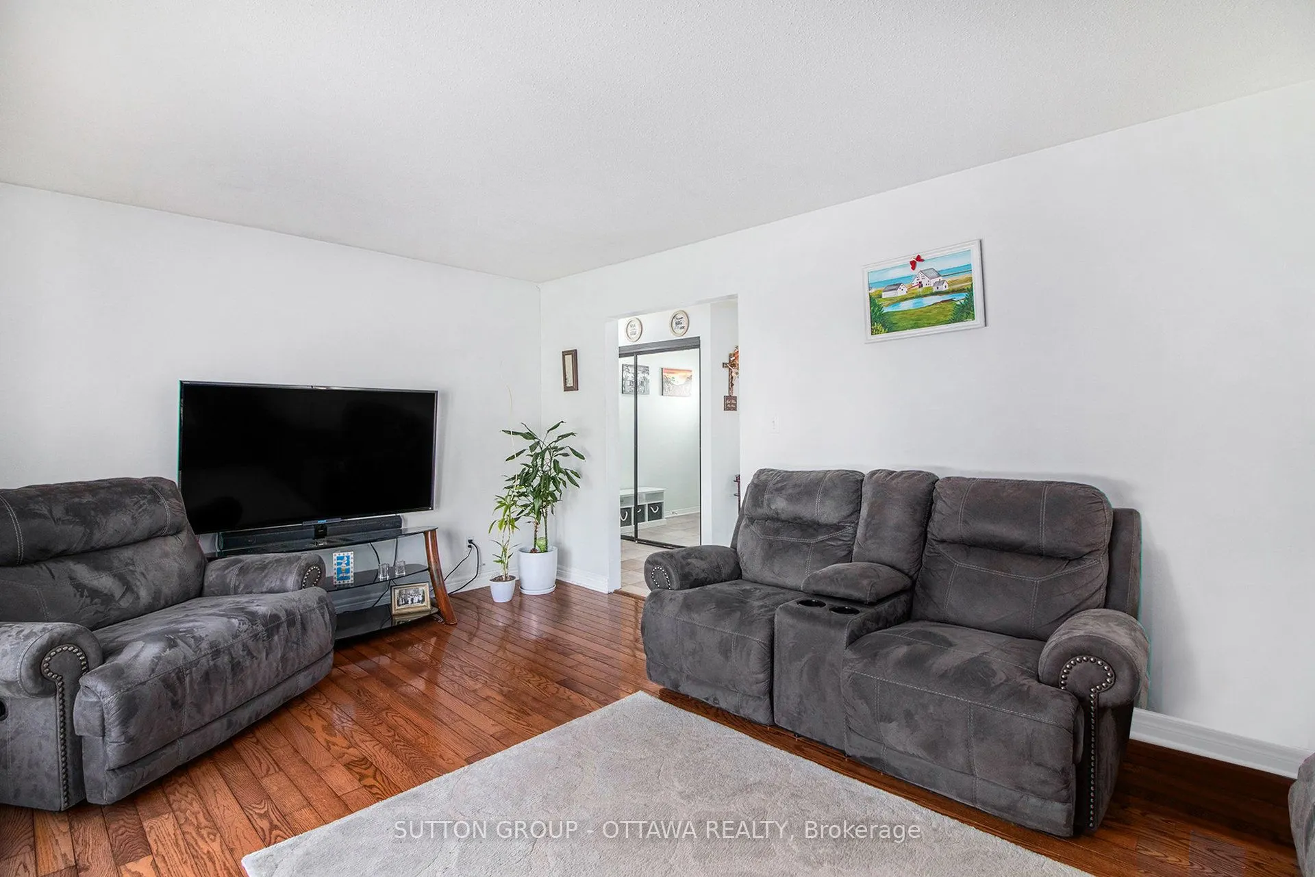 848 BORLAND Drive