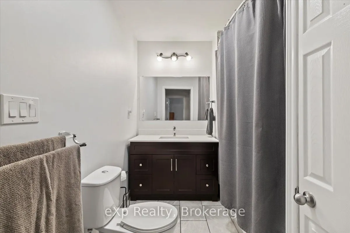 496 Main Street E