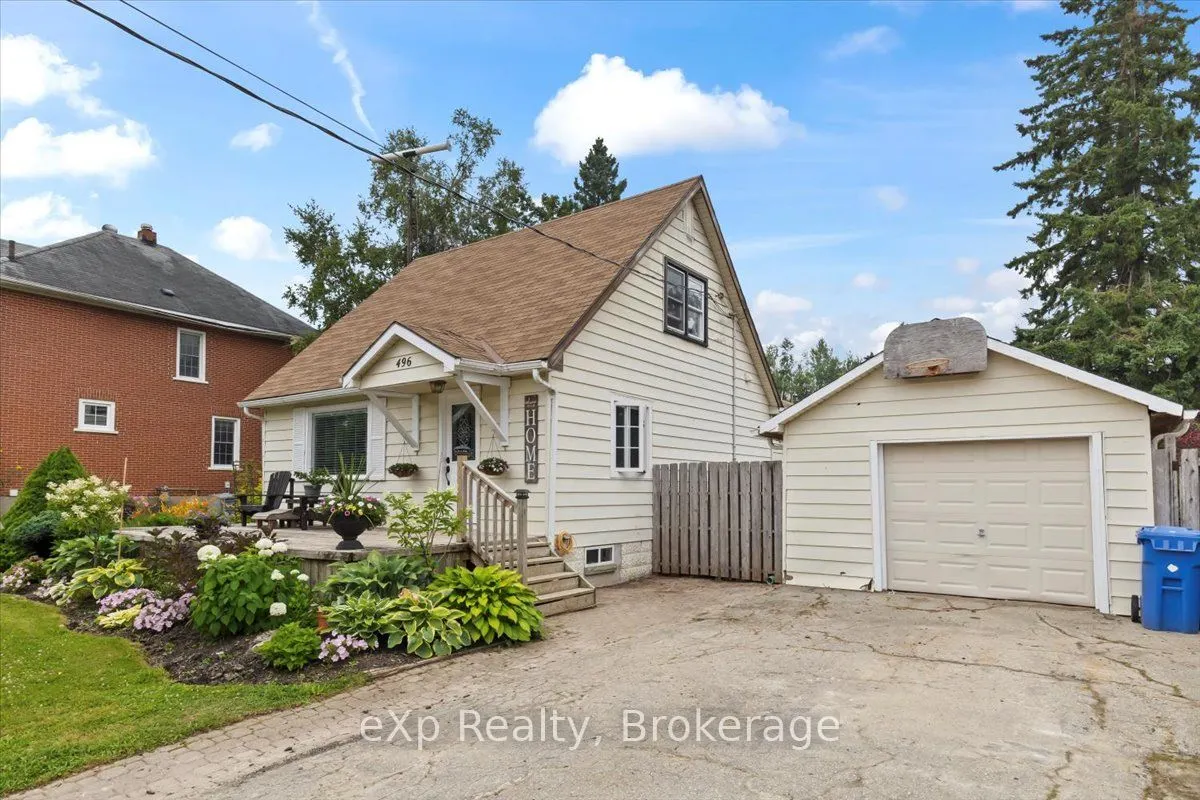 496 Main Street E