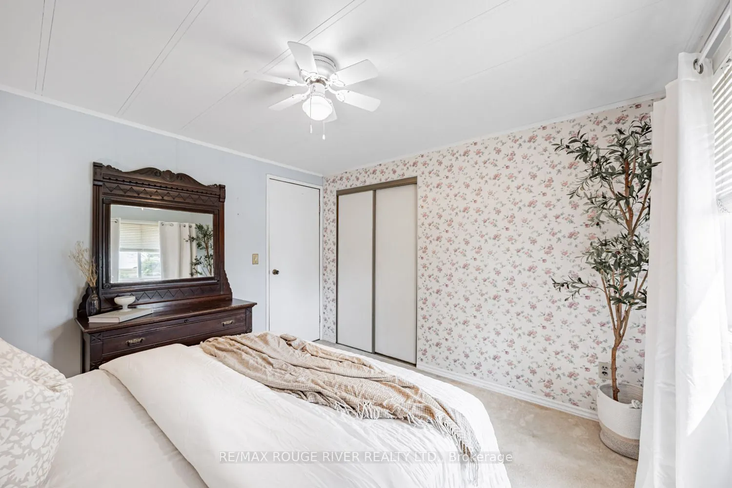 7622 Telephone Road
