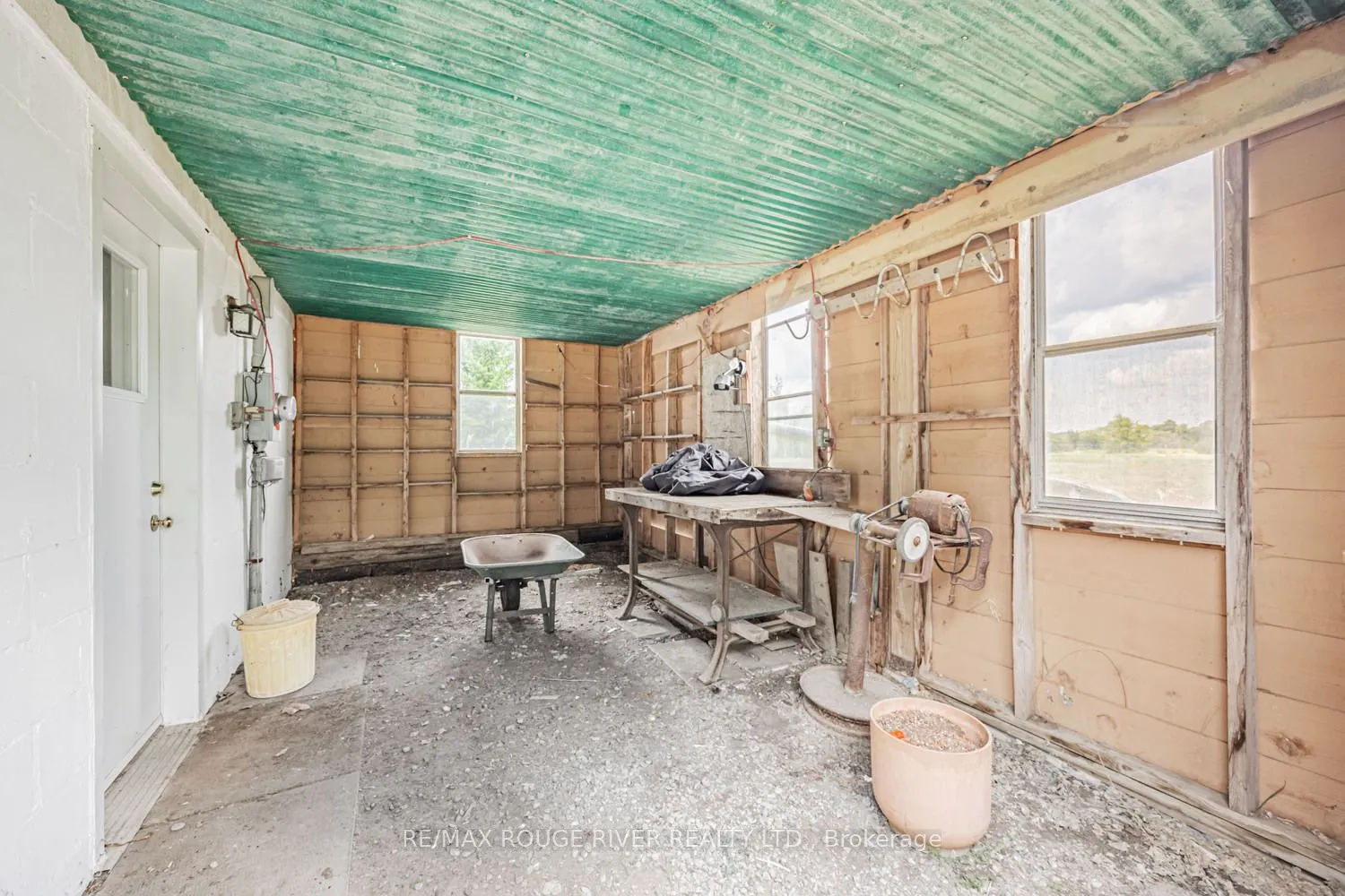 7622 Telephone Road