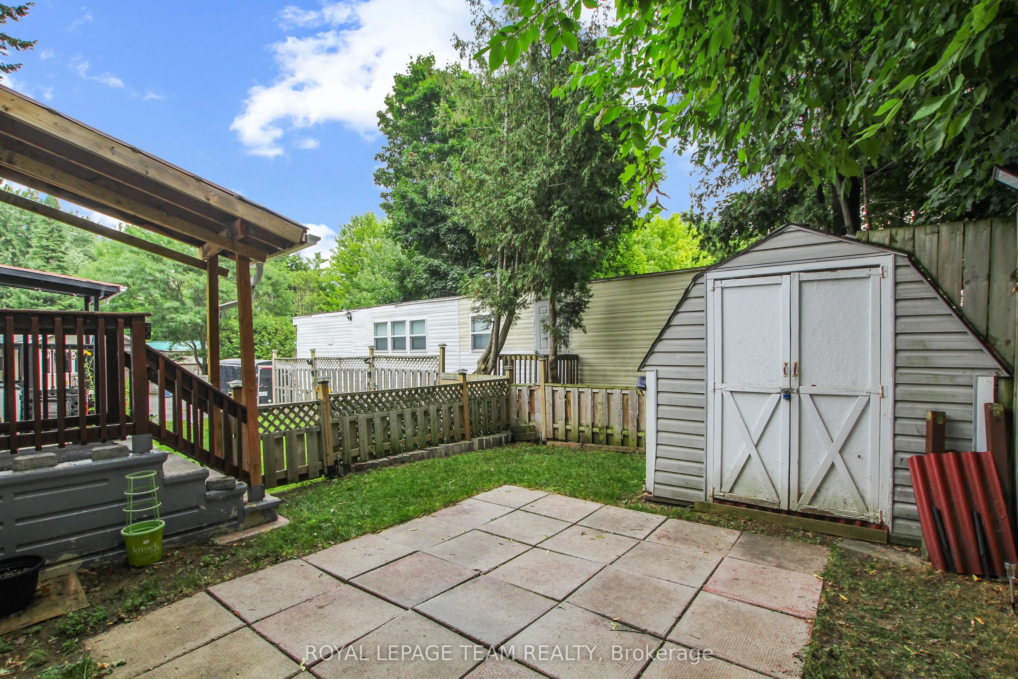 7 Rowan Road