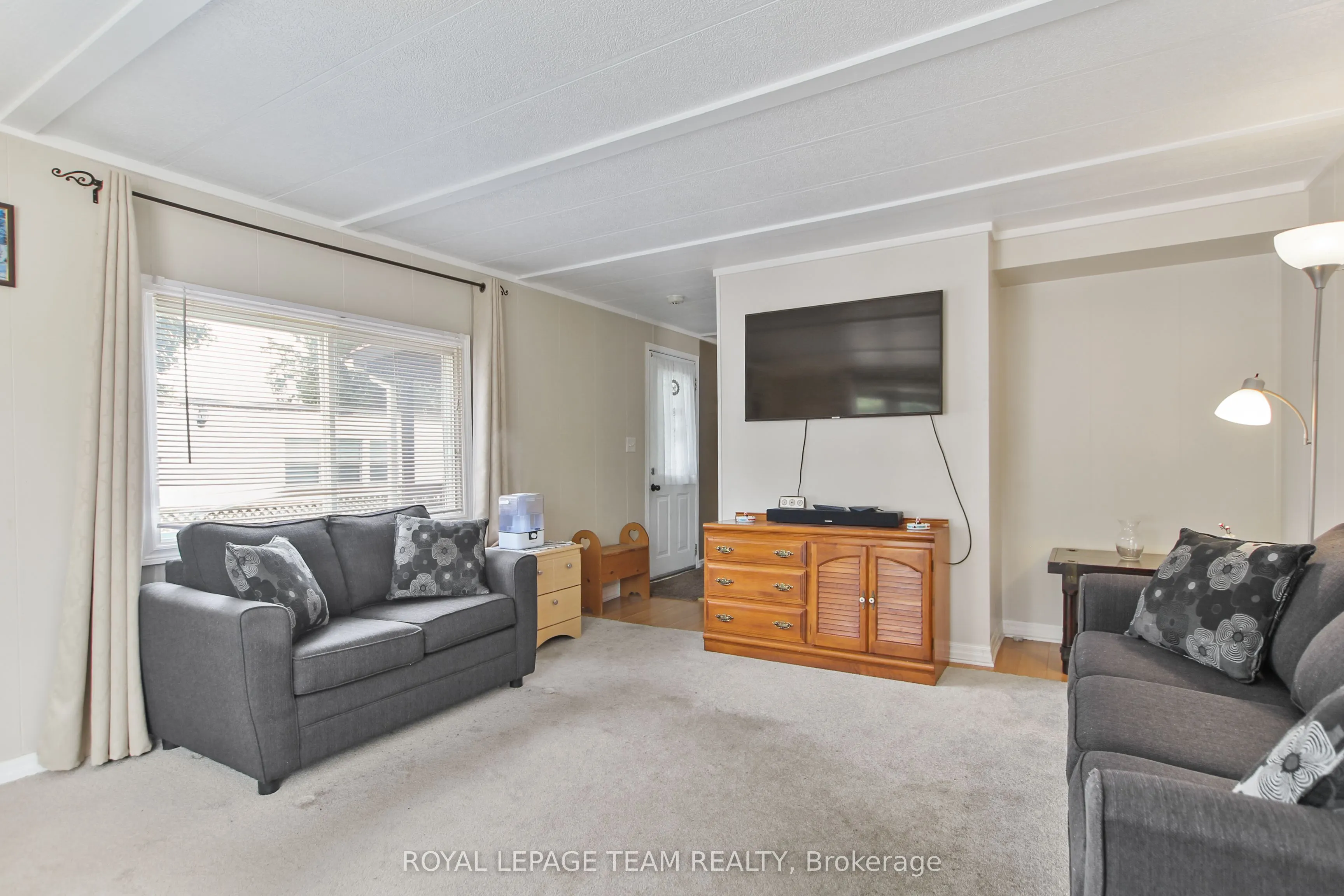 7 Rowan Road
