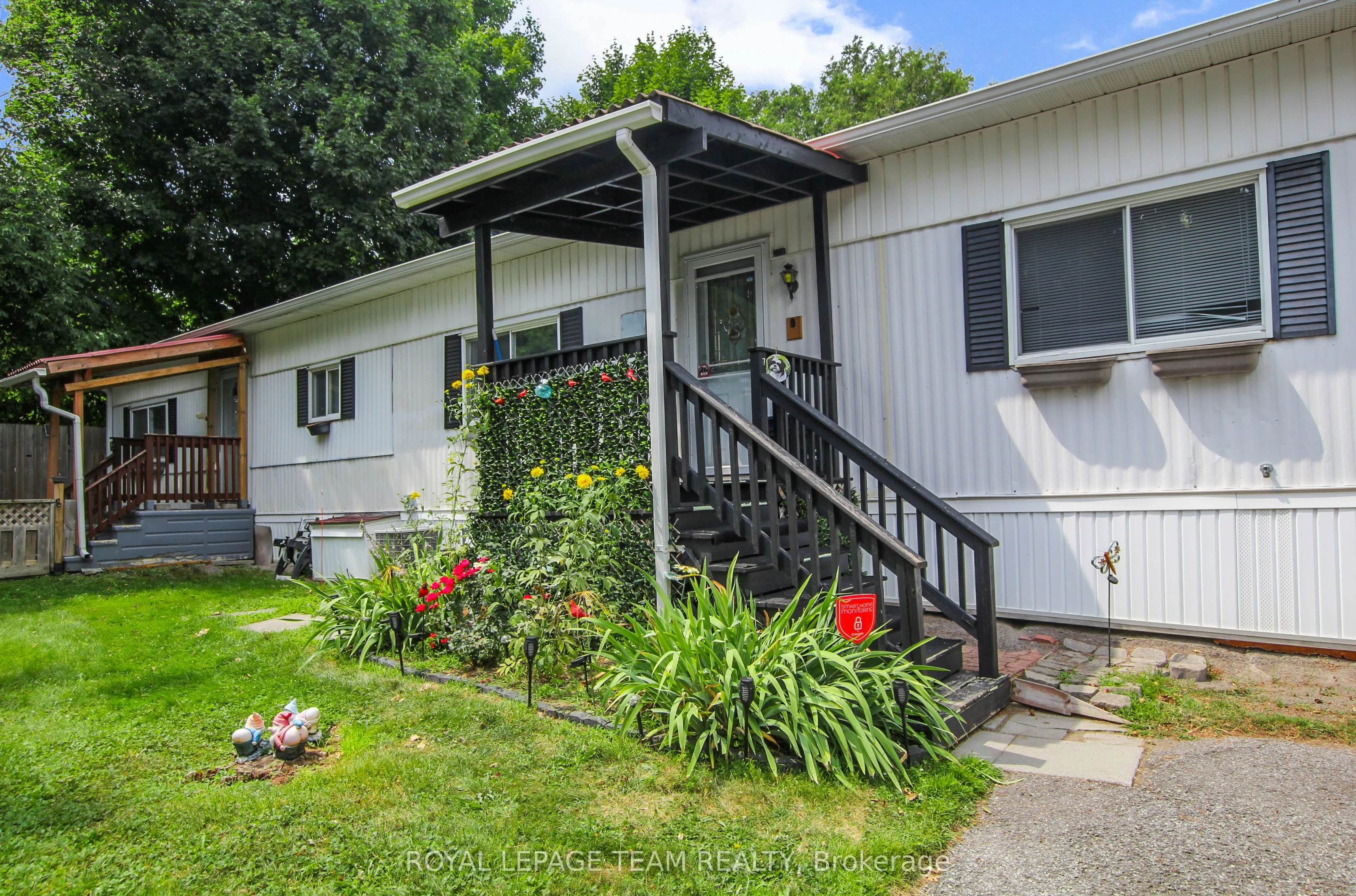 7 Rowan Road