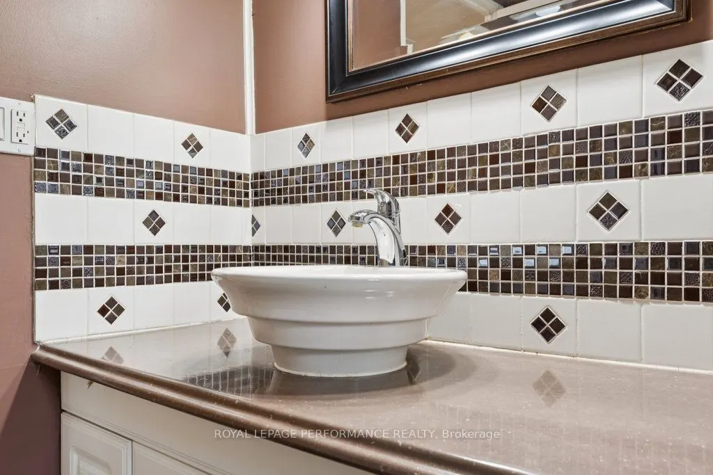 1036 Vista Barrett Private