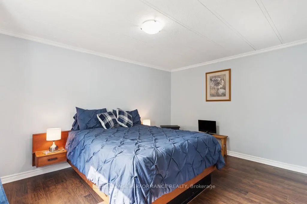 1036 Vista Barrett Private
