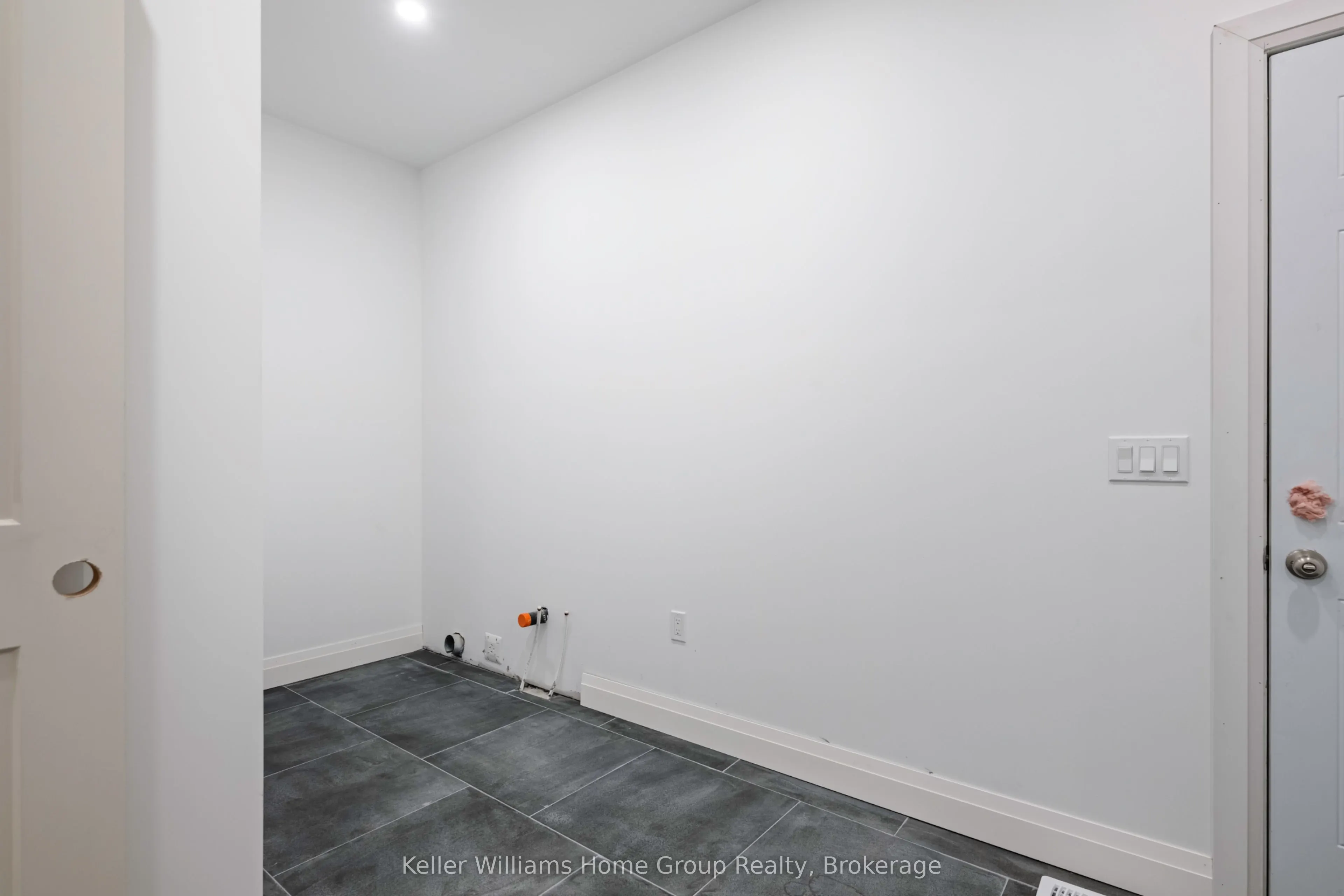 537266 Main Street