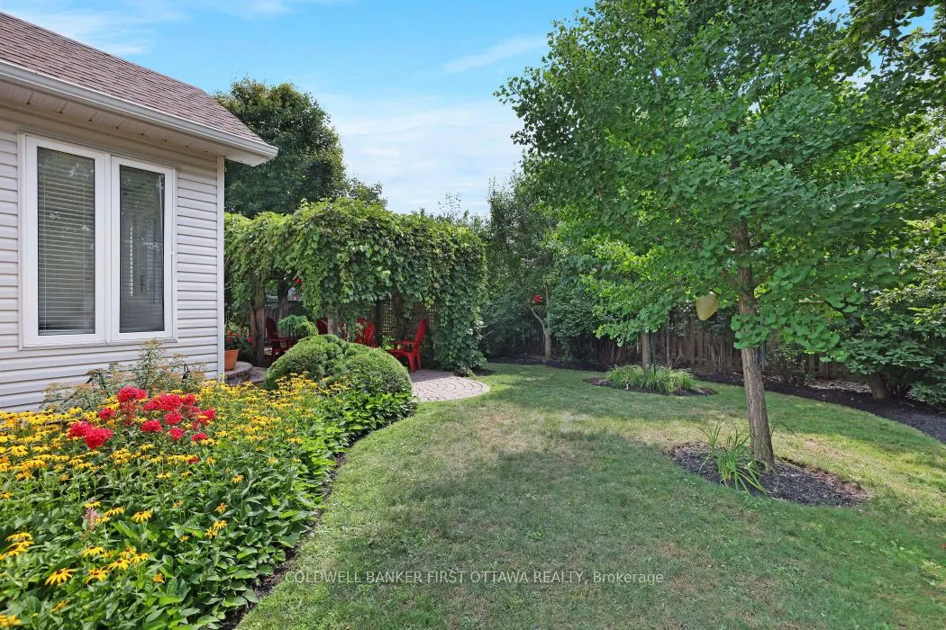 10 Ladybirds Crescent
