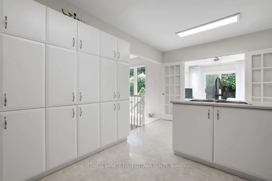10 Ladybirds Crescent