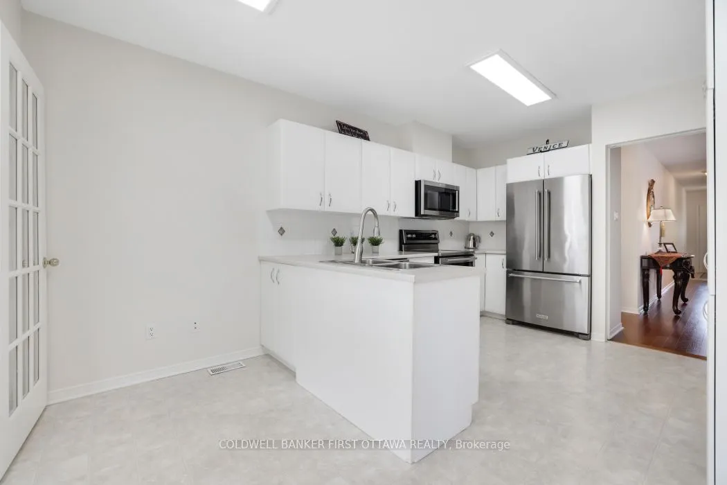 10 Ladybirds Crescent