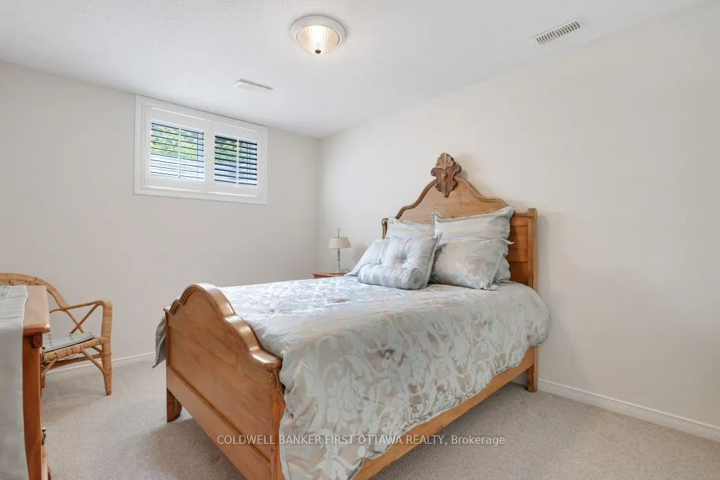 10 Ladybirds Crescent