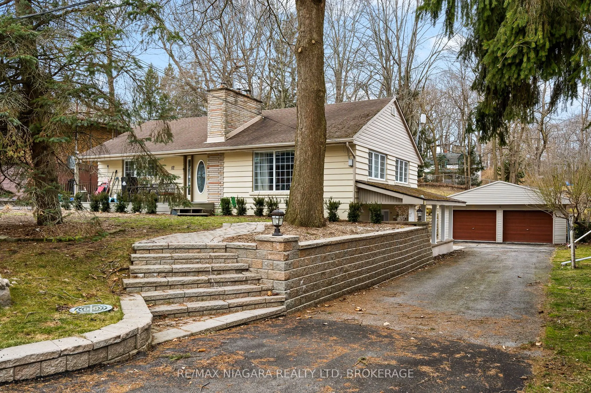 12 Cedar Street