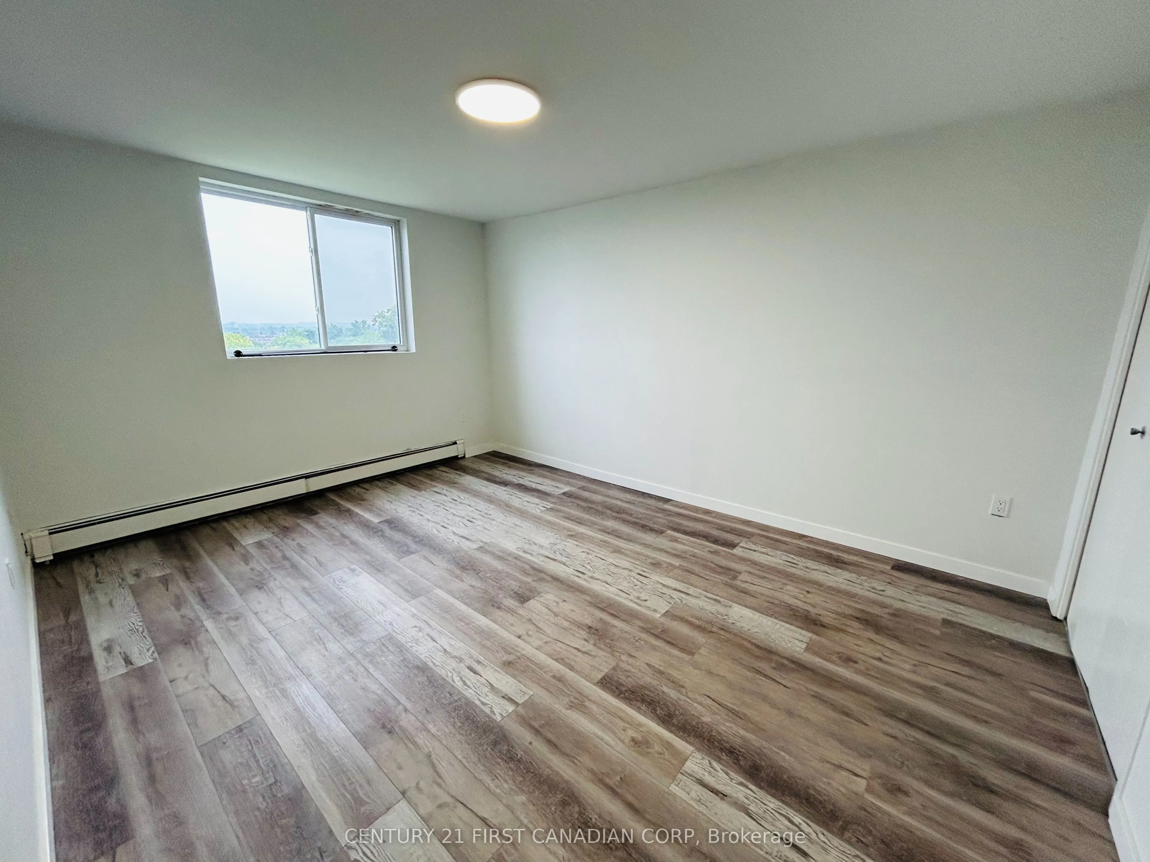 573 Mornington Avenue, #802