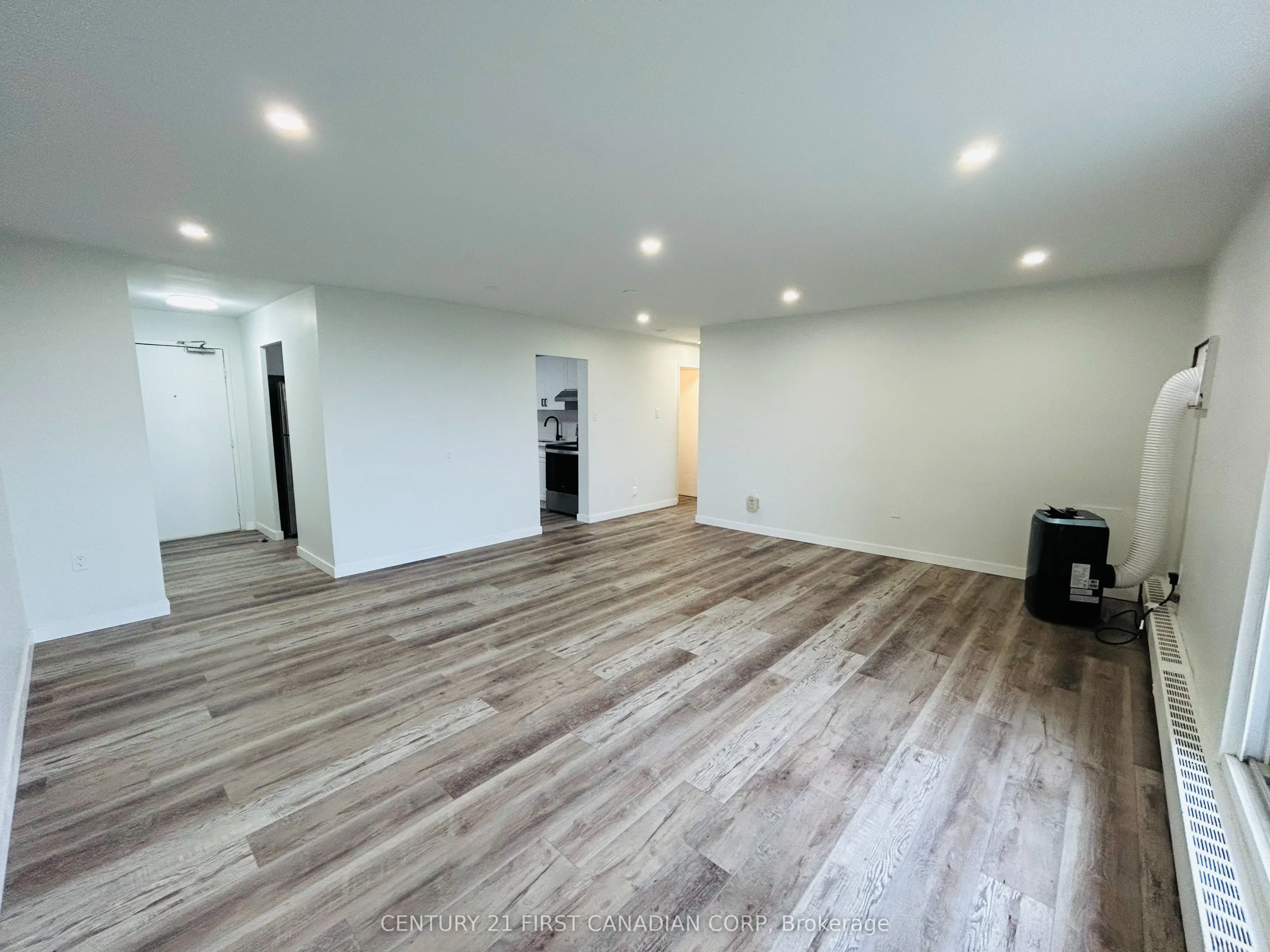 573 Mornington Avenue, #802