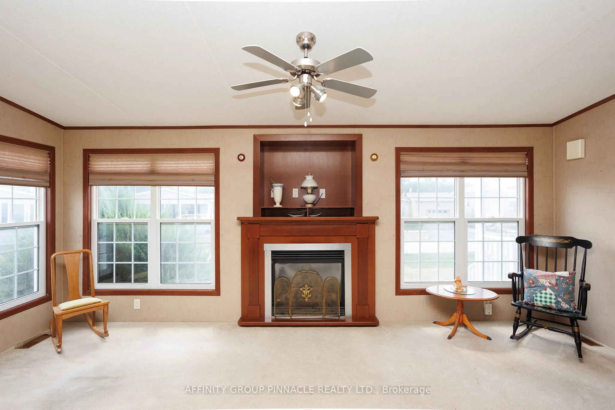 20 Creekside Circle