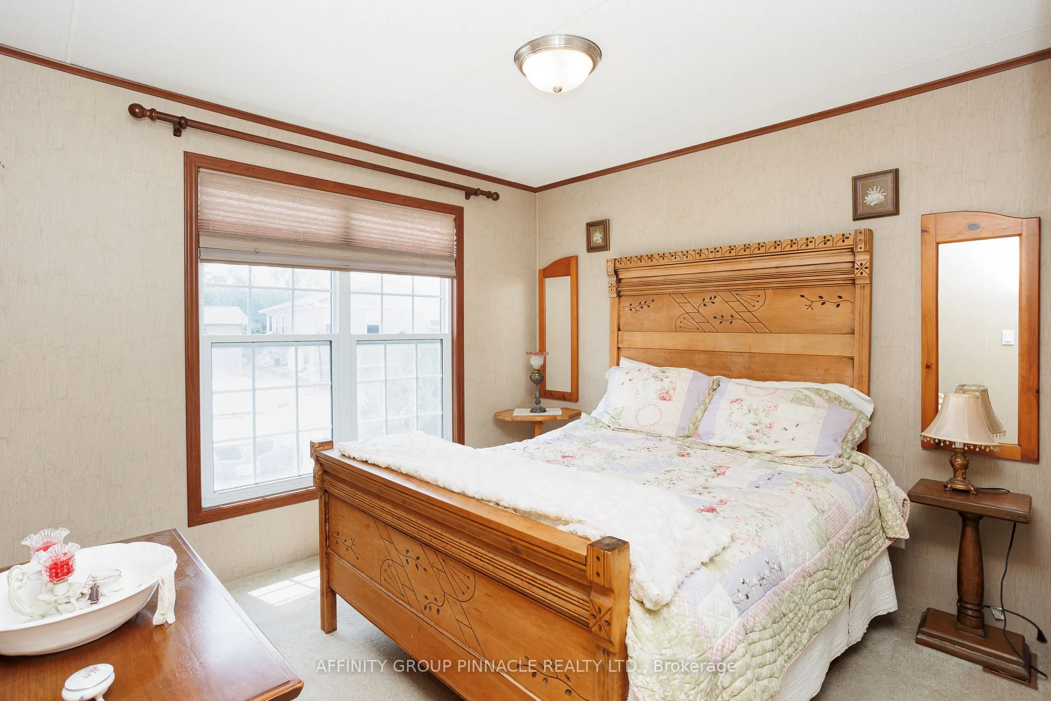 20 Creekside Circle
