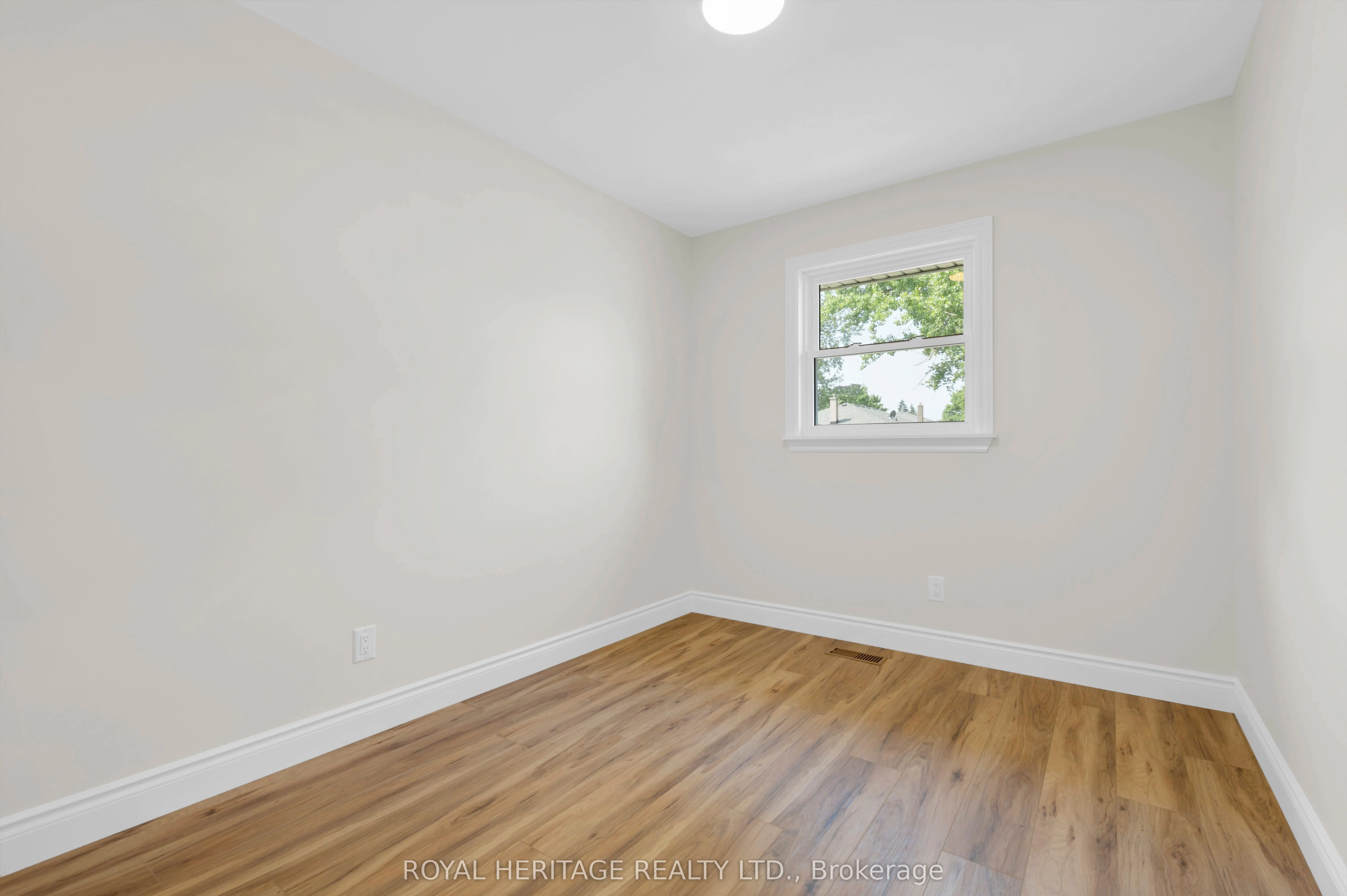 285 Herchimer Avenue