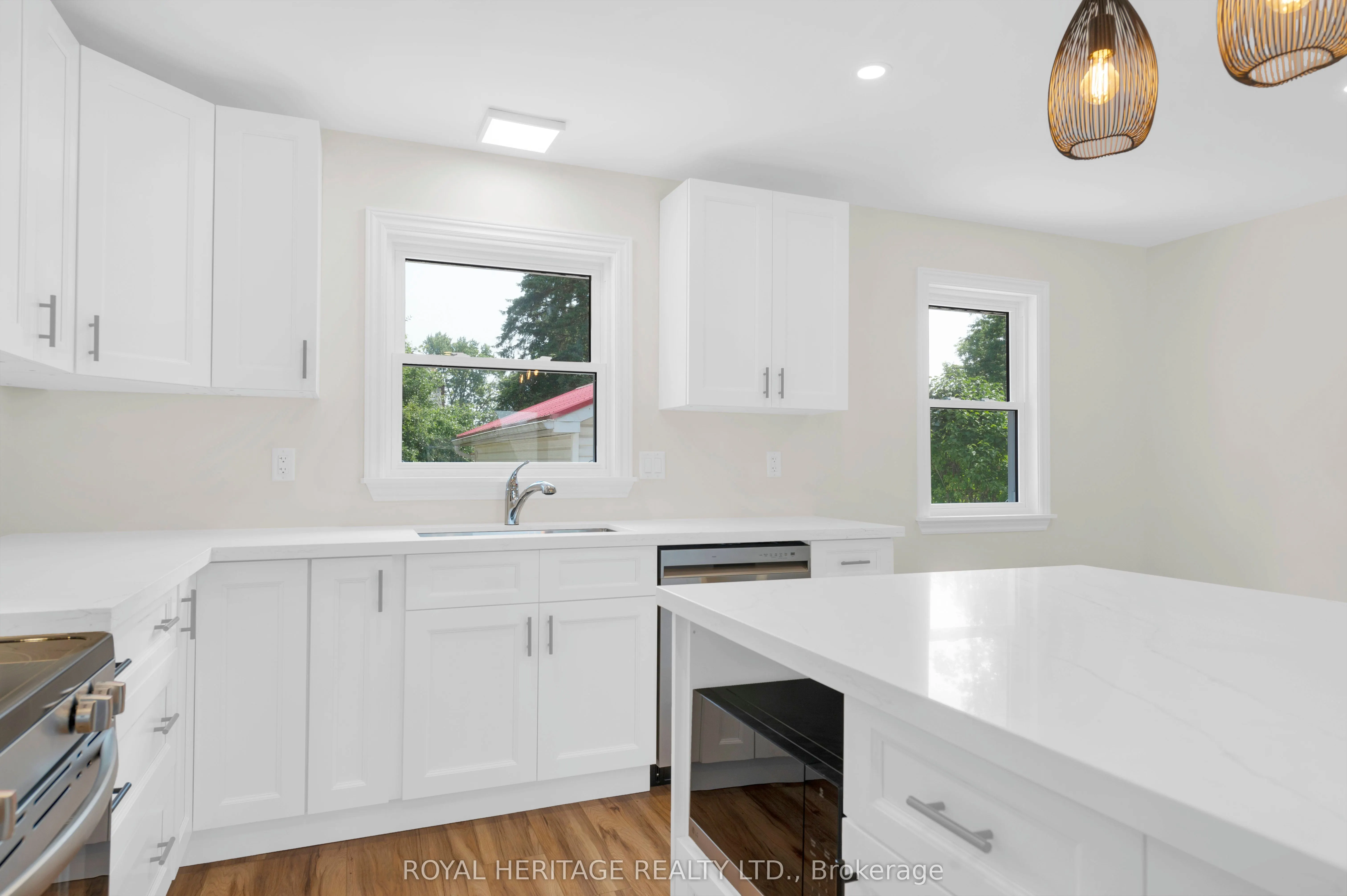 285 Herchimer Avenue