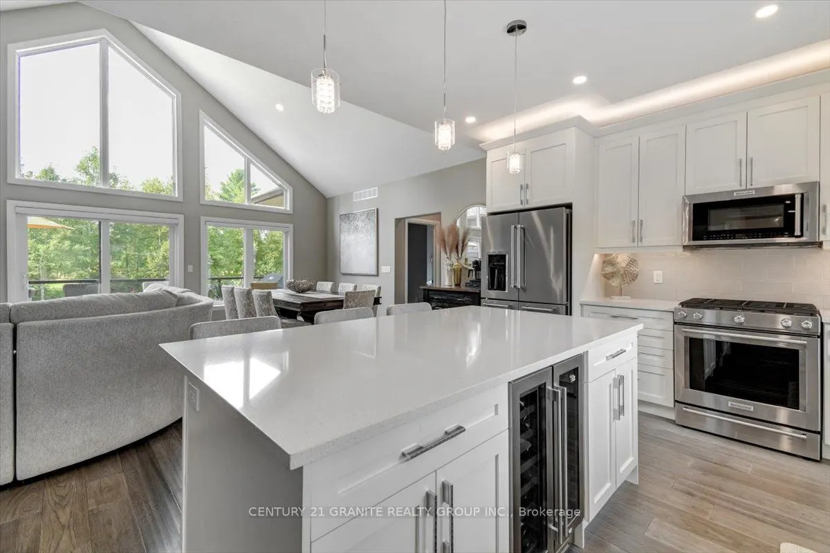 9 Bancroft Ridge Drive