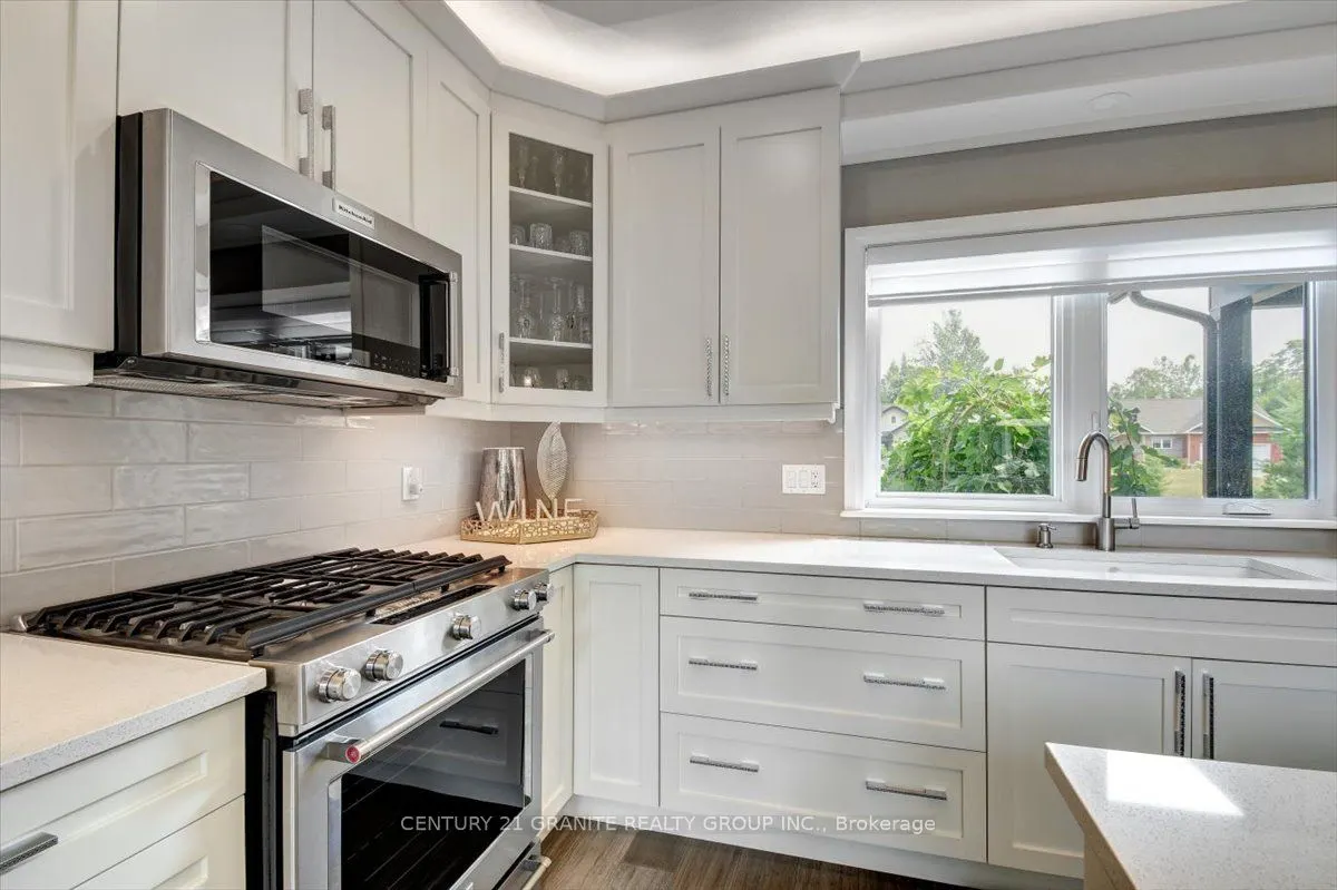 9 Bancroft Ridge Drive