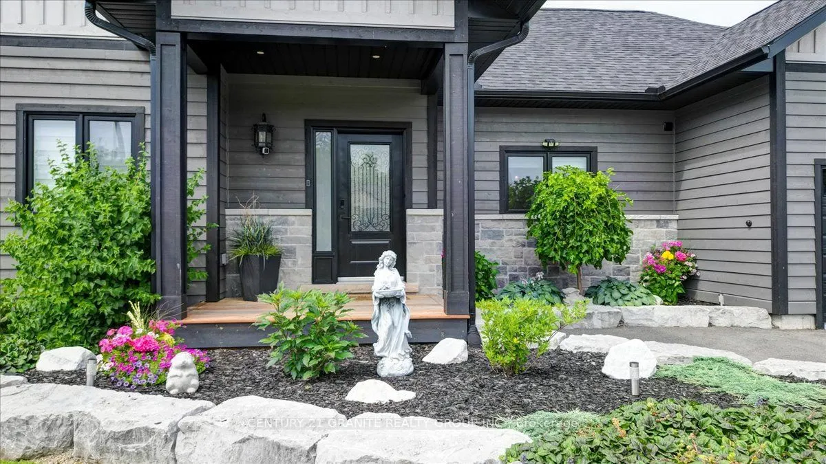 9 Bancroft Ridge Drive